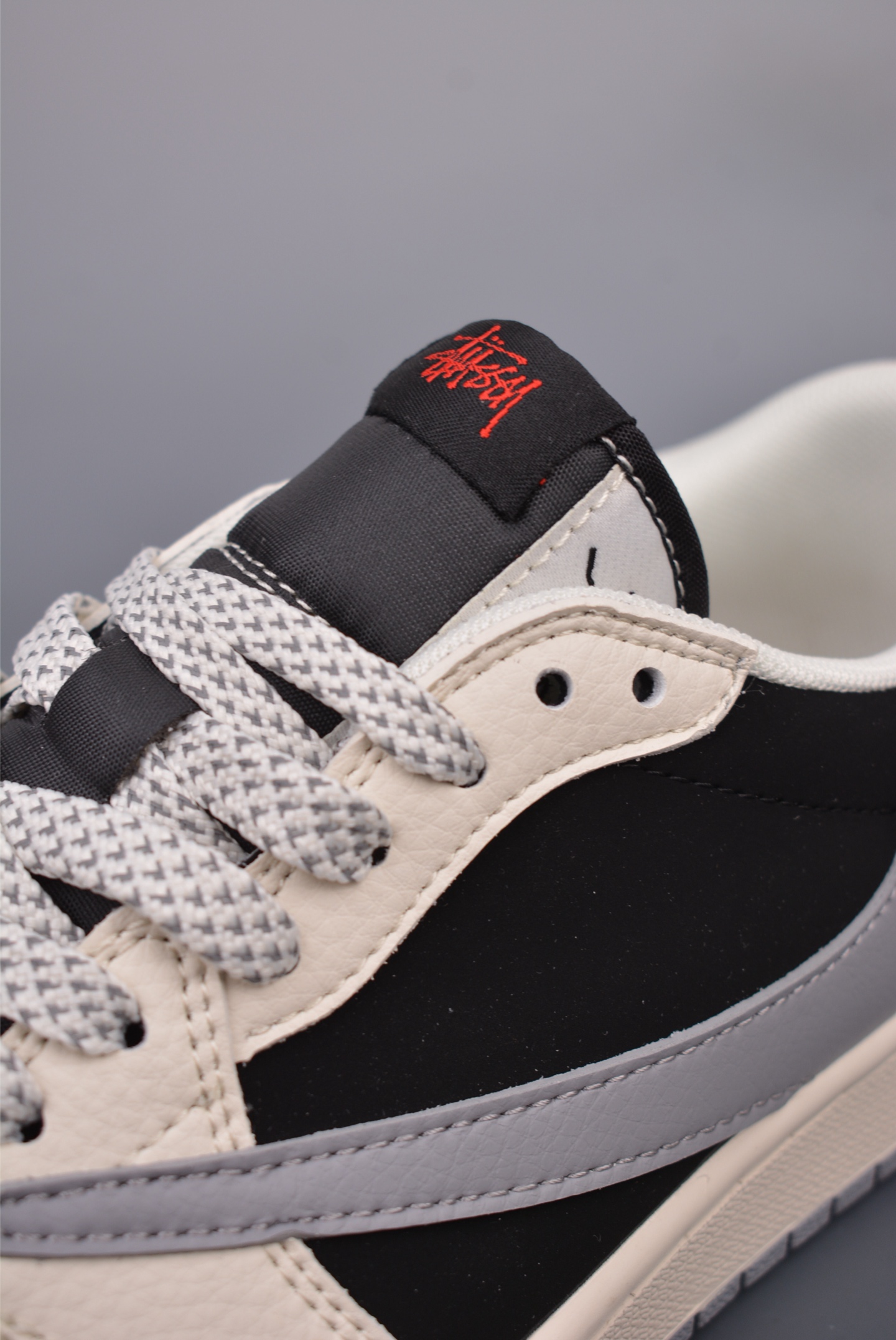 Fragment x Travis Scott x斯图西 Air Jordan 1 Low 三方联名倒钩 XZ6188-575