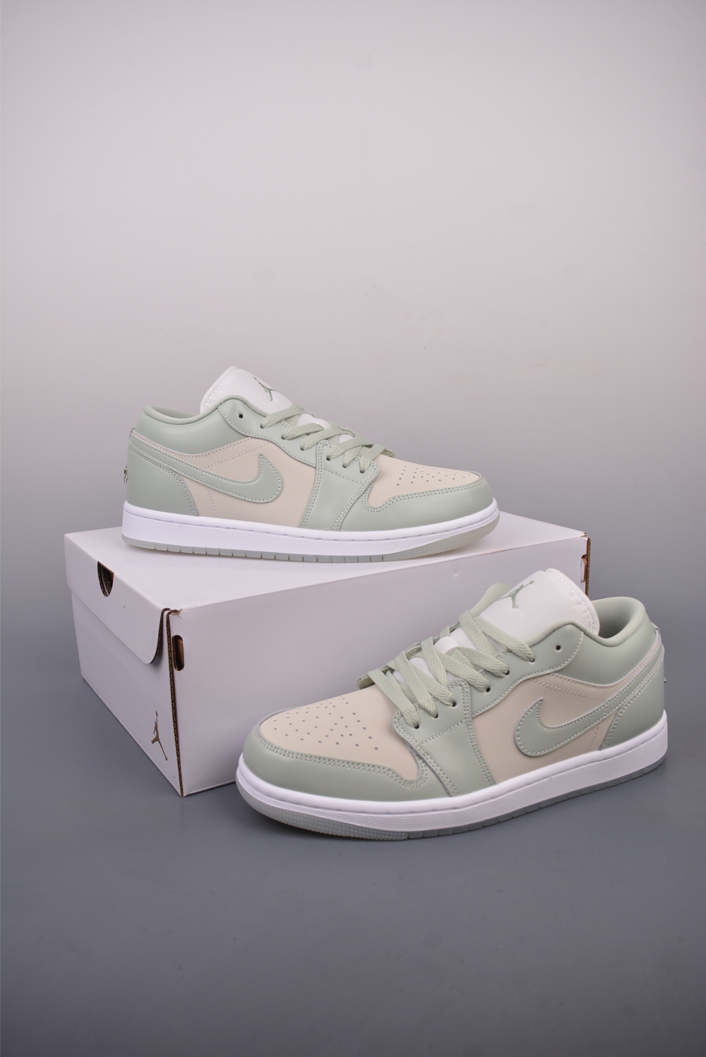 200 Nike Air Force 1 Low 灰绿 HF4078-100