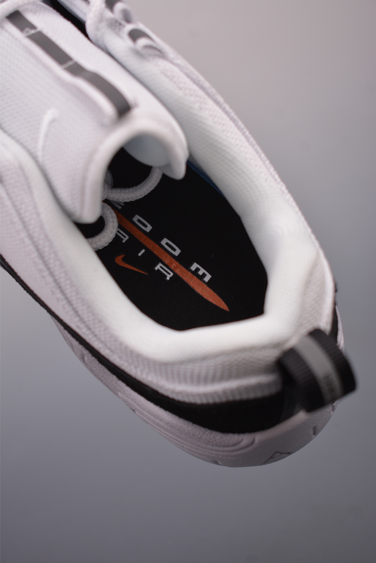 Fragment Design x Nike Zoom Spiridon 藤原浩联名  HF5455-100