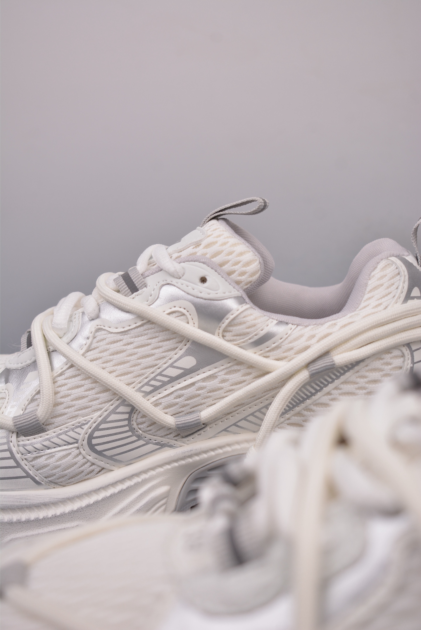 220 GG-CC GG-CC Chunky Low 厚底增高运动老爹鞋 25882324 尺码：35 36 37 38 39 40
