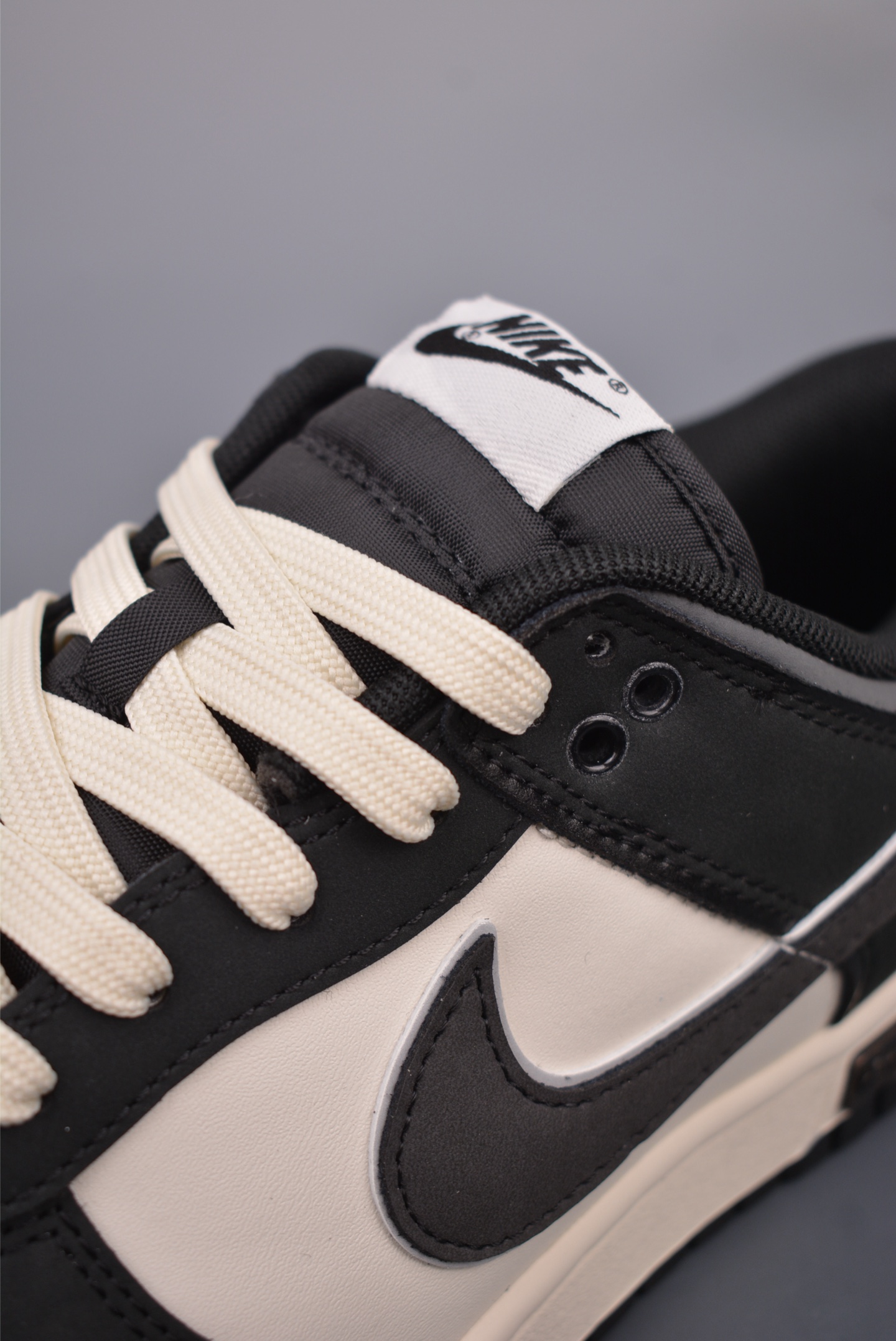 280 Nike SB Dunk Low 饿狼传说 BW1220-008