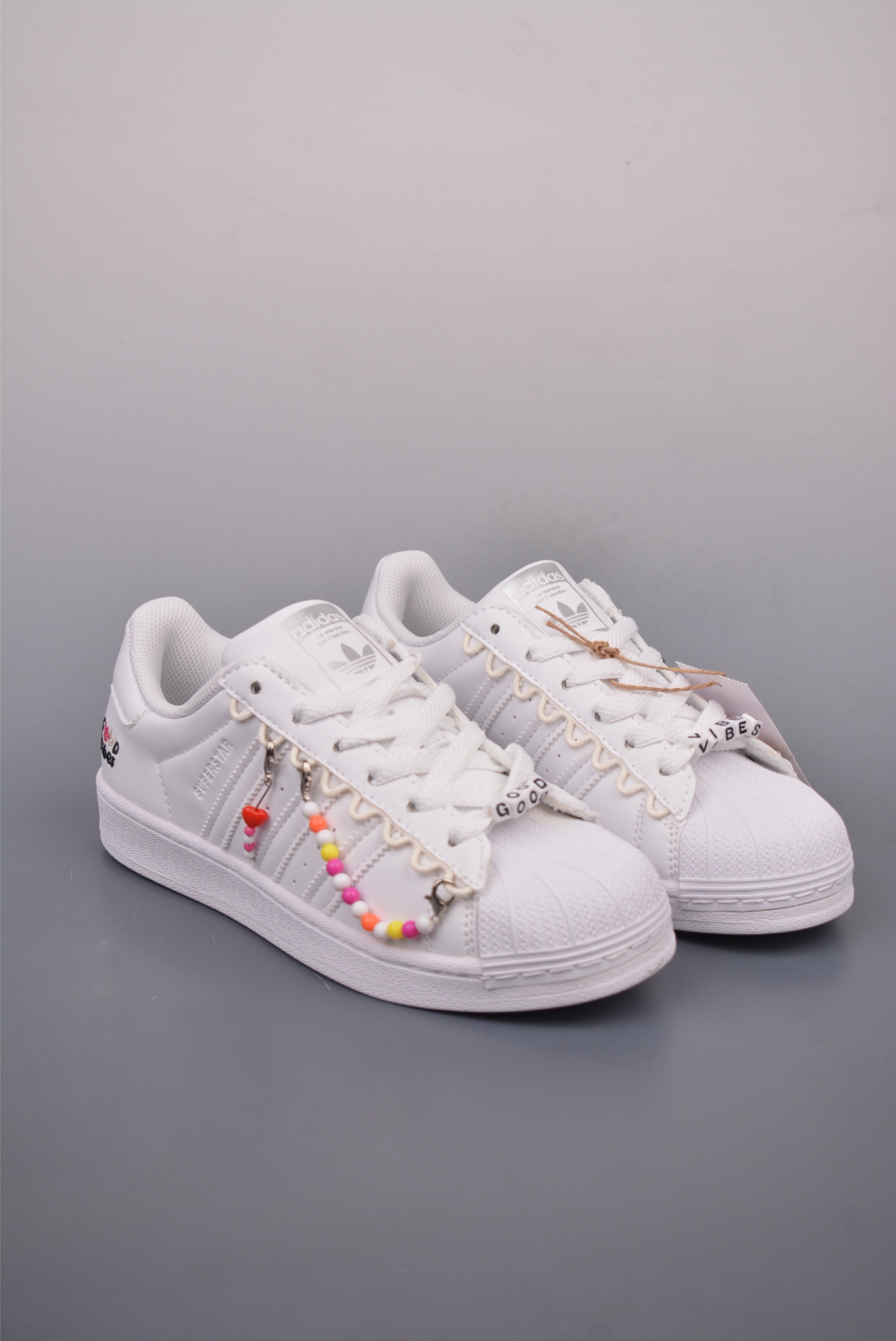 180 Adidas Originals Superstar 2025全新版本  HP7828