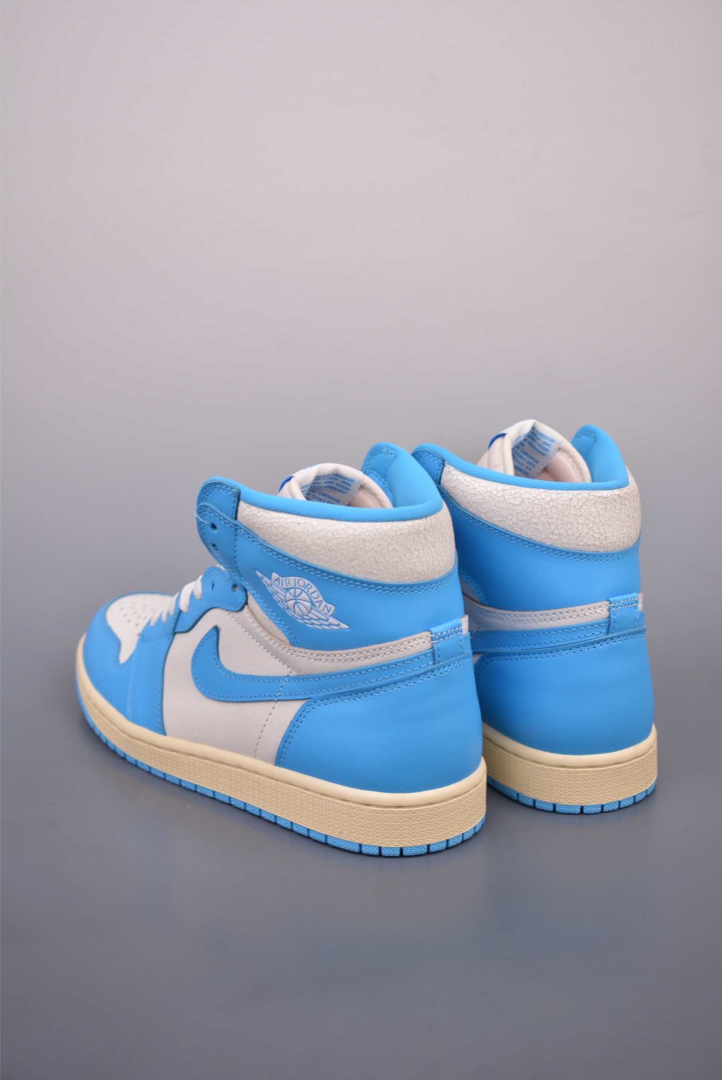260 Jordan Air Jordan 1 High OG 爆裂纹白蓝  DZ5485-402