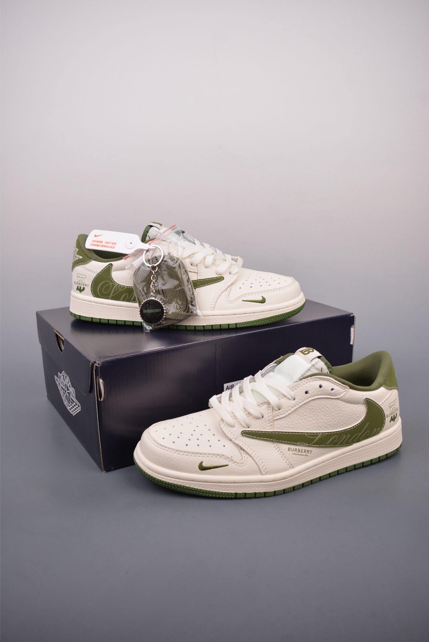 Fragment x Travis Scott x BUREERRY Air Jordan 1 Low 三方联名倒钩 方 XS2024-034