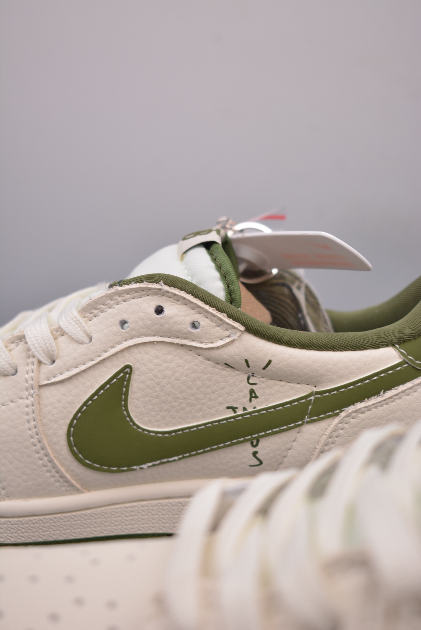 Fragment x Travis Scott x BUREERRY Air Jordan 1 Low 三方联名倒钩 方 XS2024-034