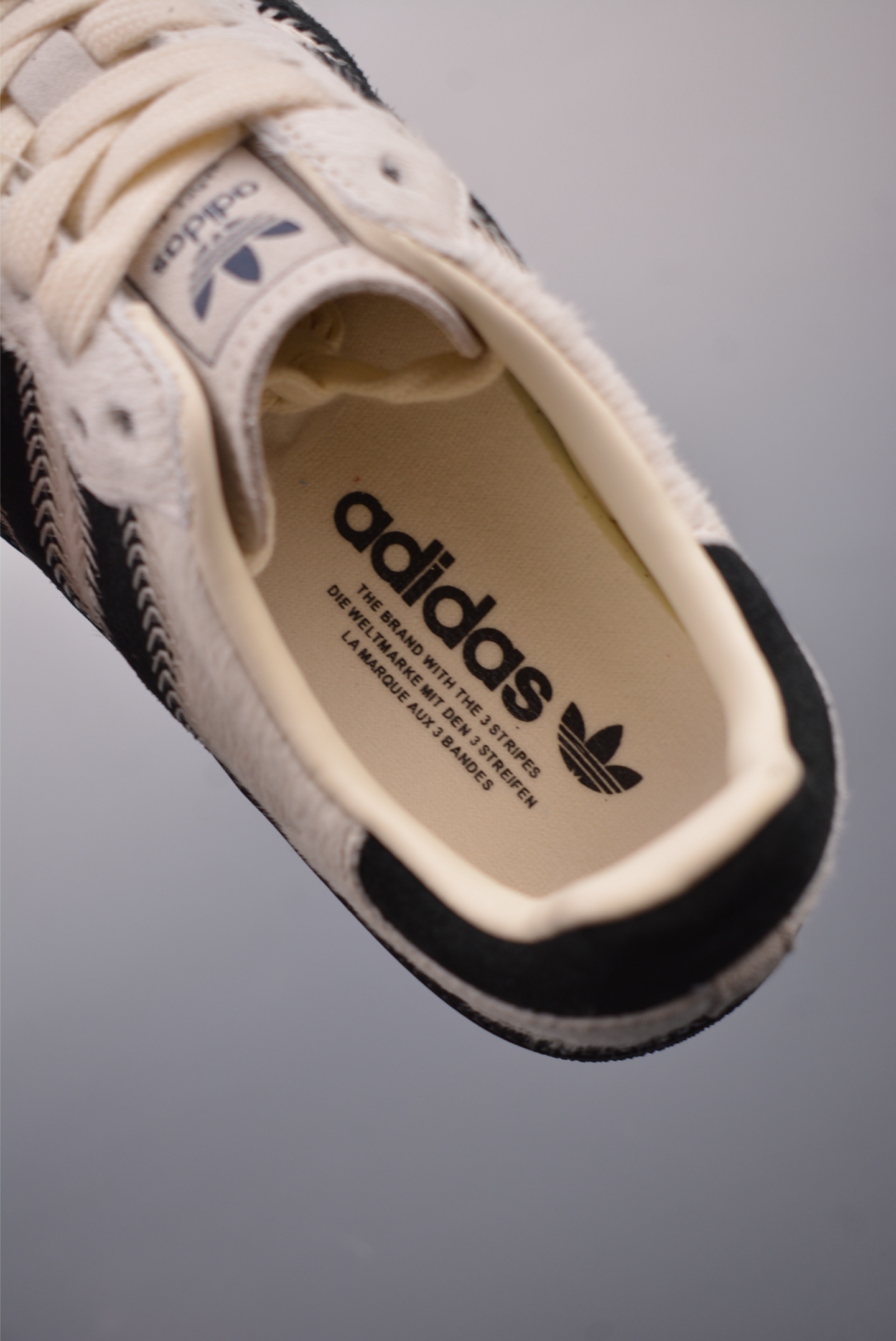 Adidas Samba OG 复古桑巴板鞋  JP5329