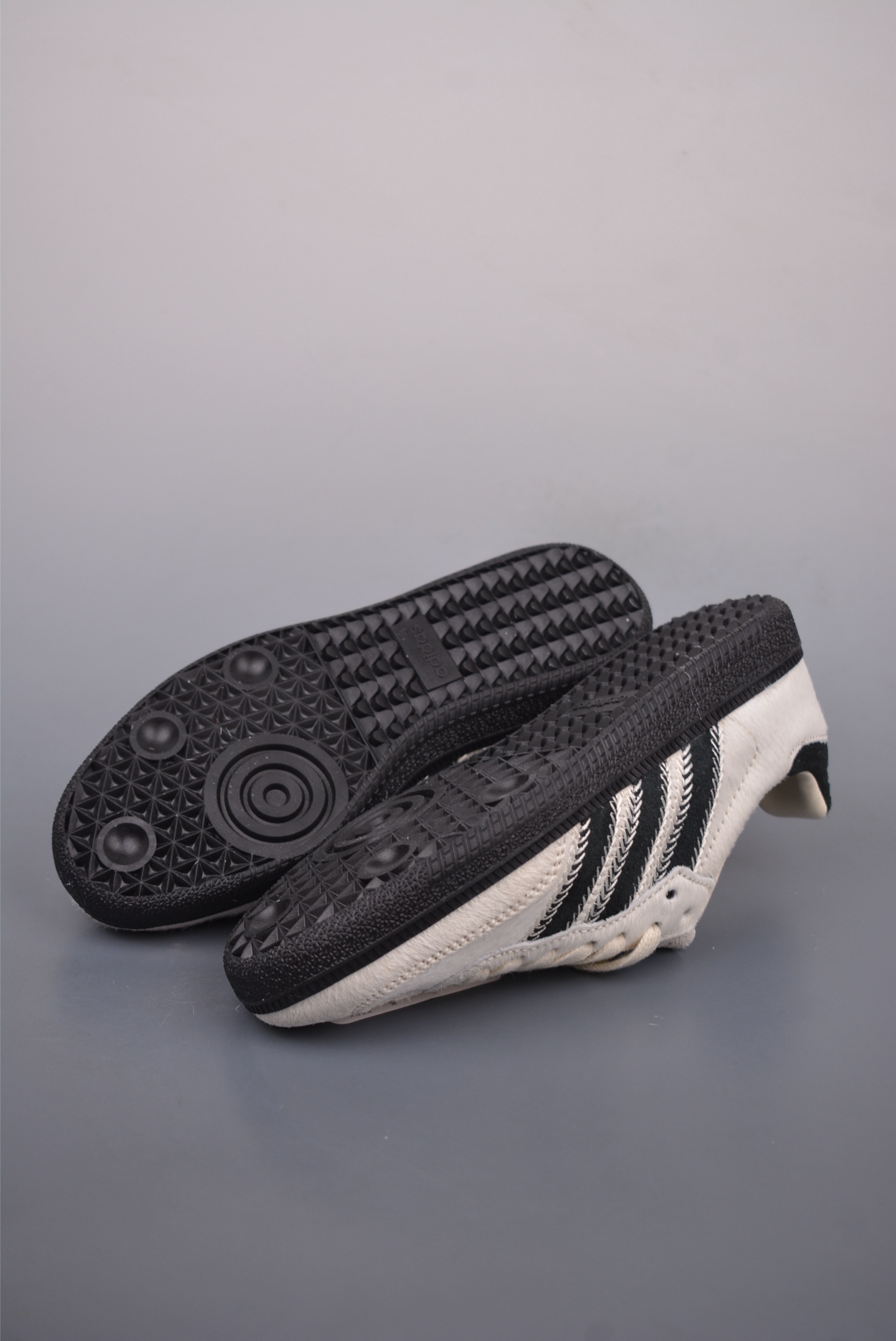 Adidas Samba OG 复古桑巴板鞋  JP5329