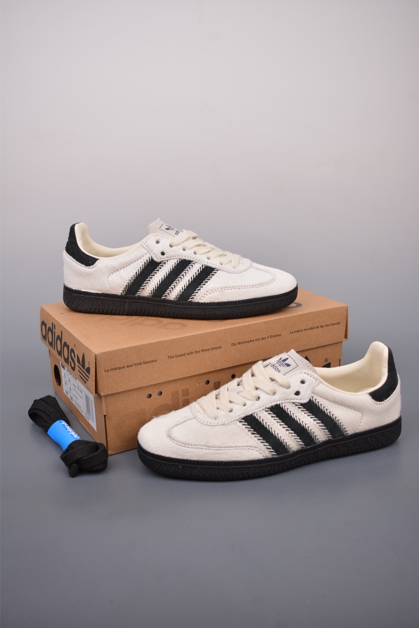 Adidas Samba OG 复古桑巴板鞋  JP5329