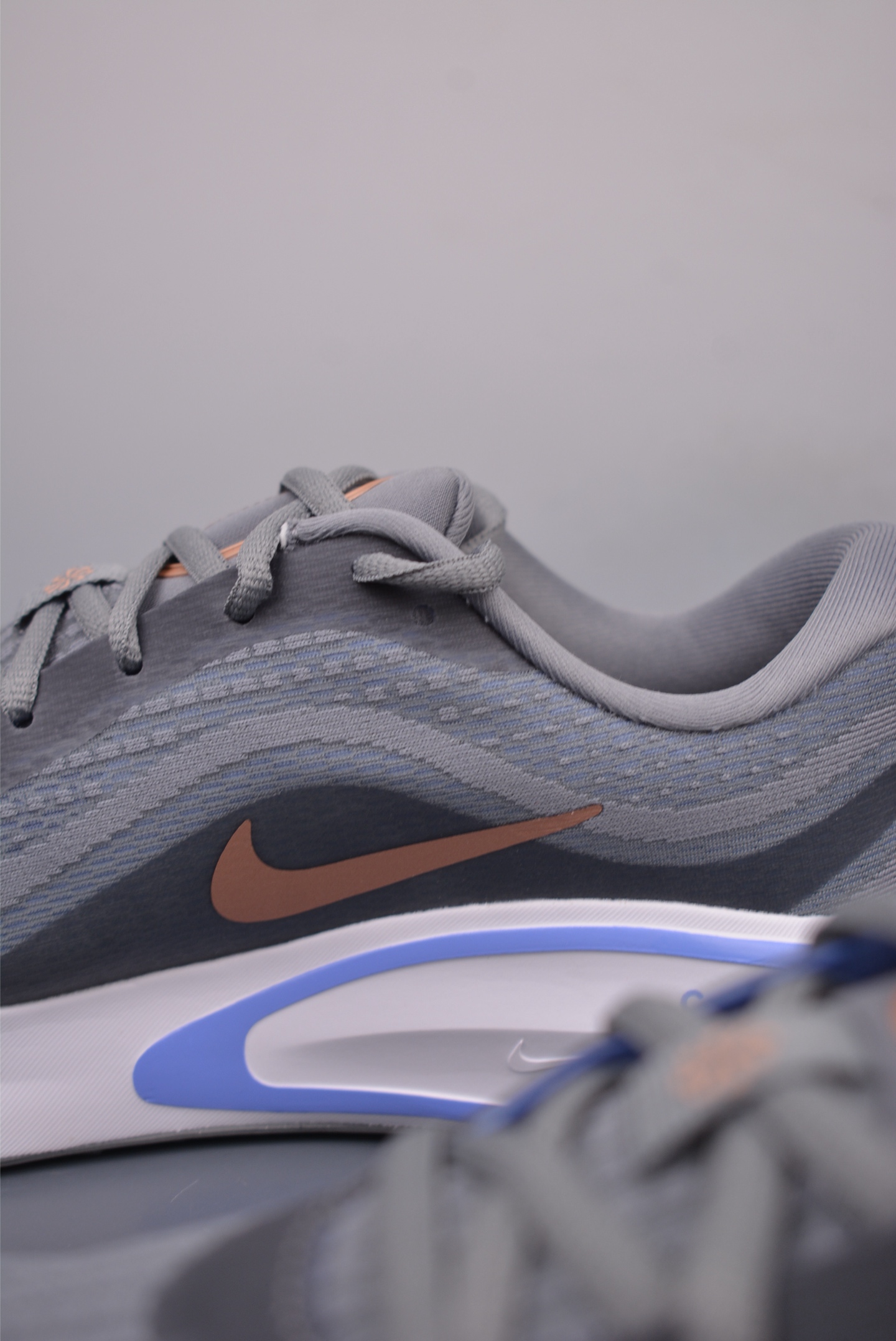 Nike Journey Run 2024跑步鞋  FJ7765-004