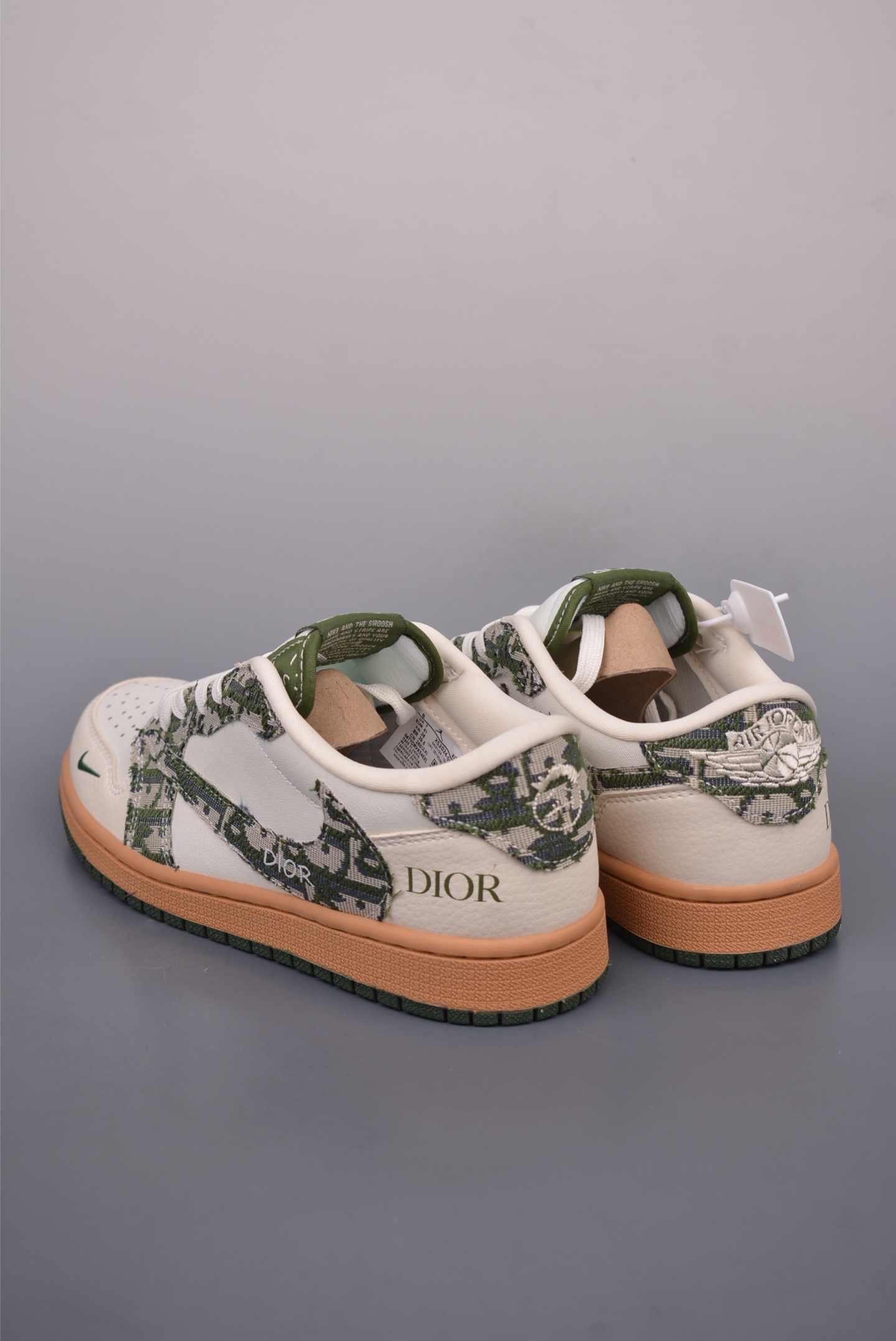 280  Fragment x Travis Scott x Dior Air Jordan 1 Low 三方联名倒钩   XS2024-010