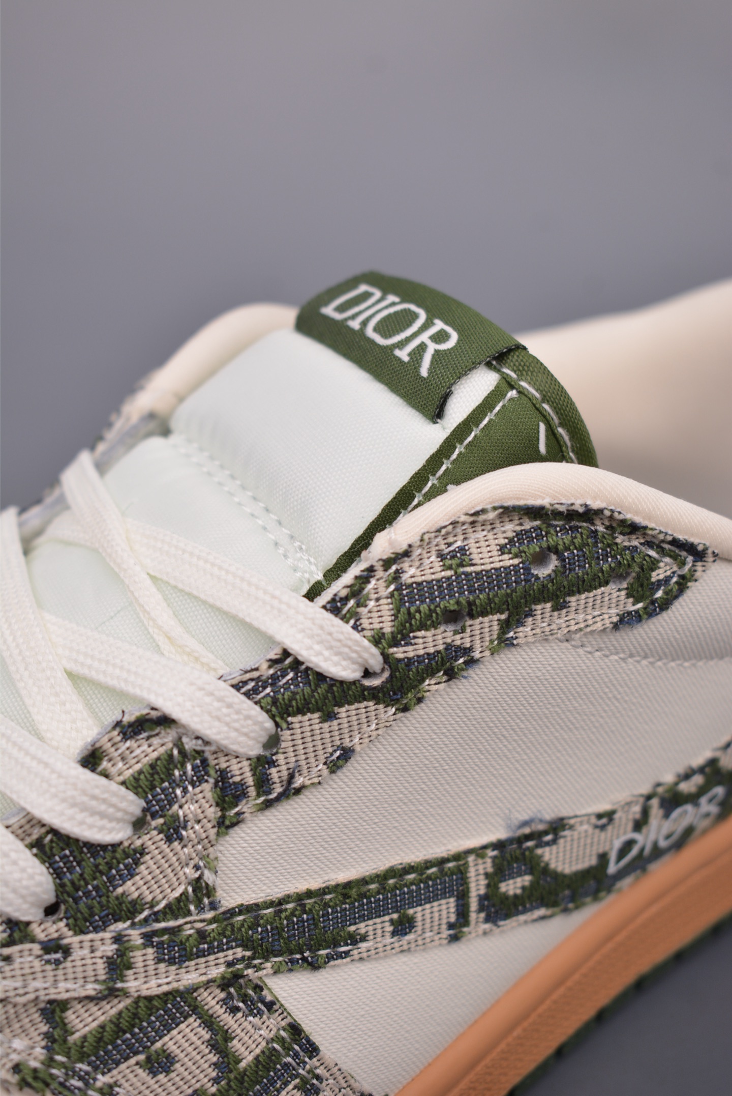 280  Fragment x Travis Scott x Dior Air Jordan 1 Low 三方联名倒钩   XS2024-010