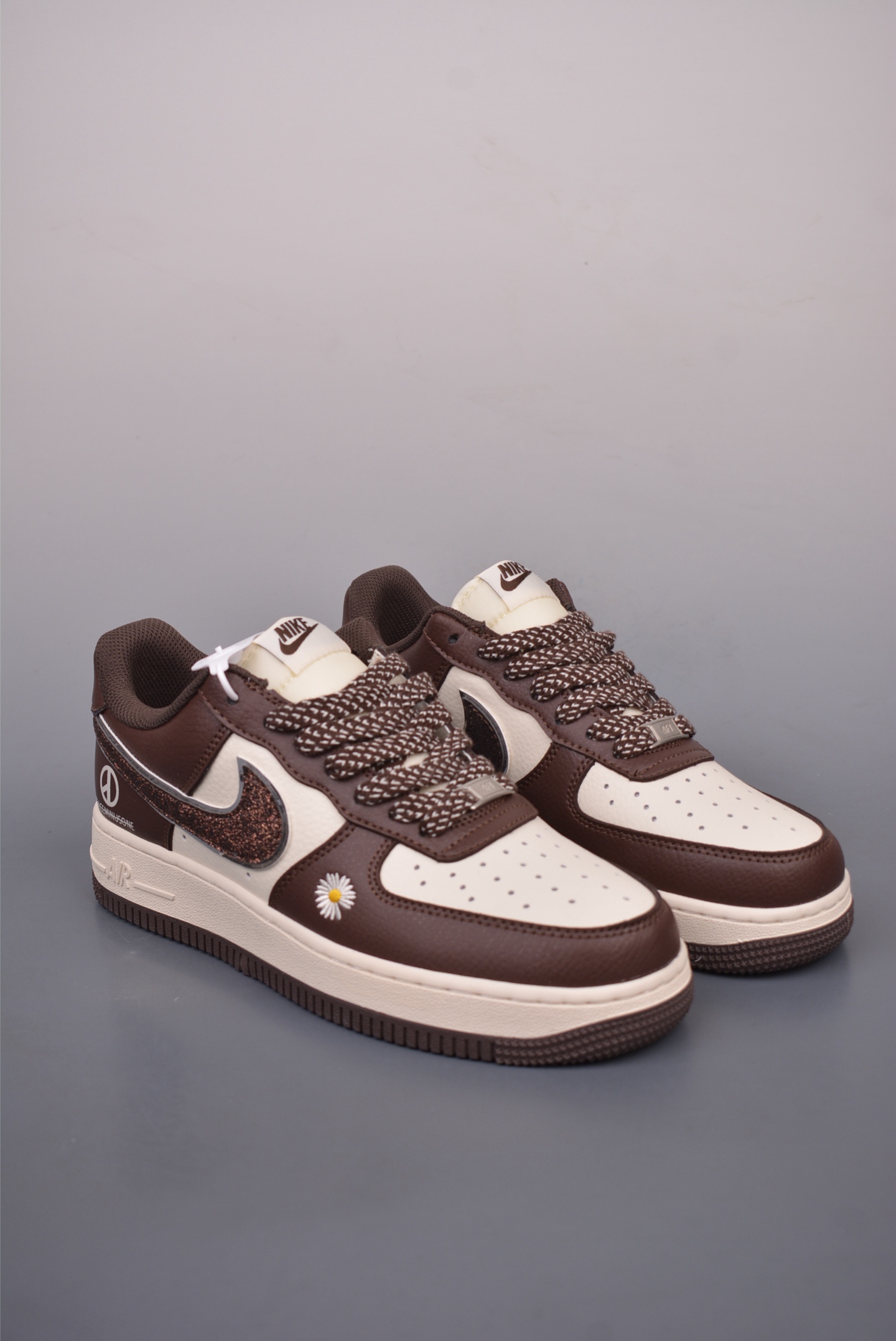 240  Nike Air Force 1 Low 小雏菊联名 QY6818-613