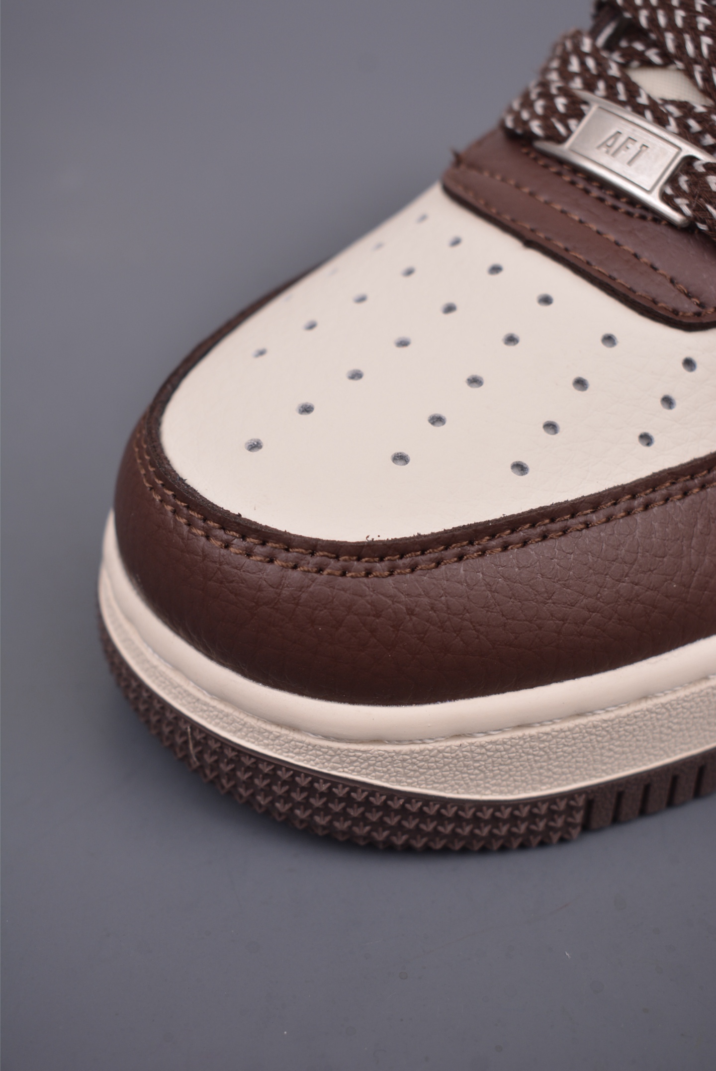 240  Nike Air Force 1 Low 小雏菊联名 QY6818-613