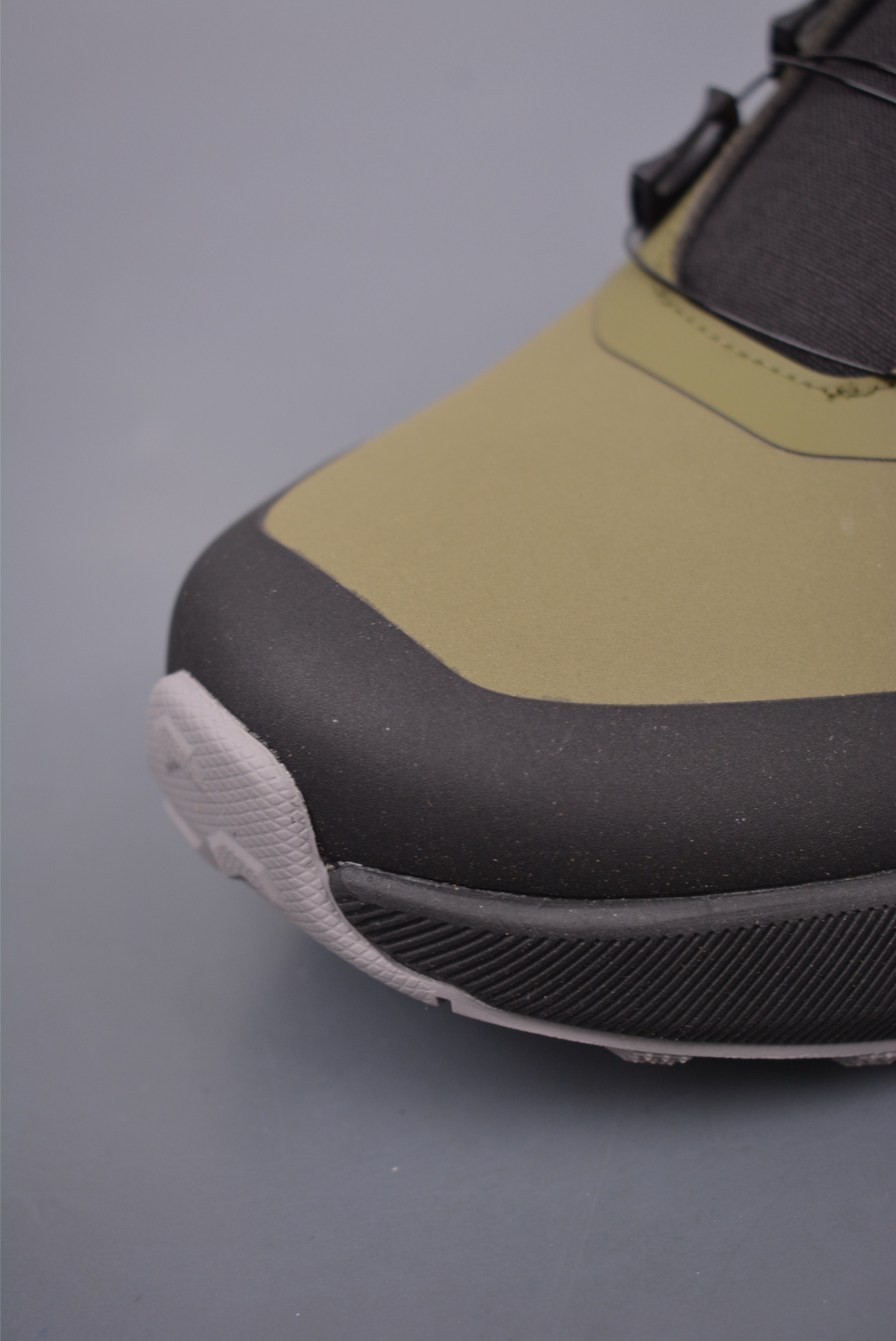 360  DESCENTE迪桑特 PRIMER GTX 广东纯原版本 时尚休闲运动覆盖防水男子越野跑鞋  D3432LCR23