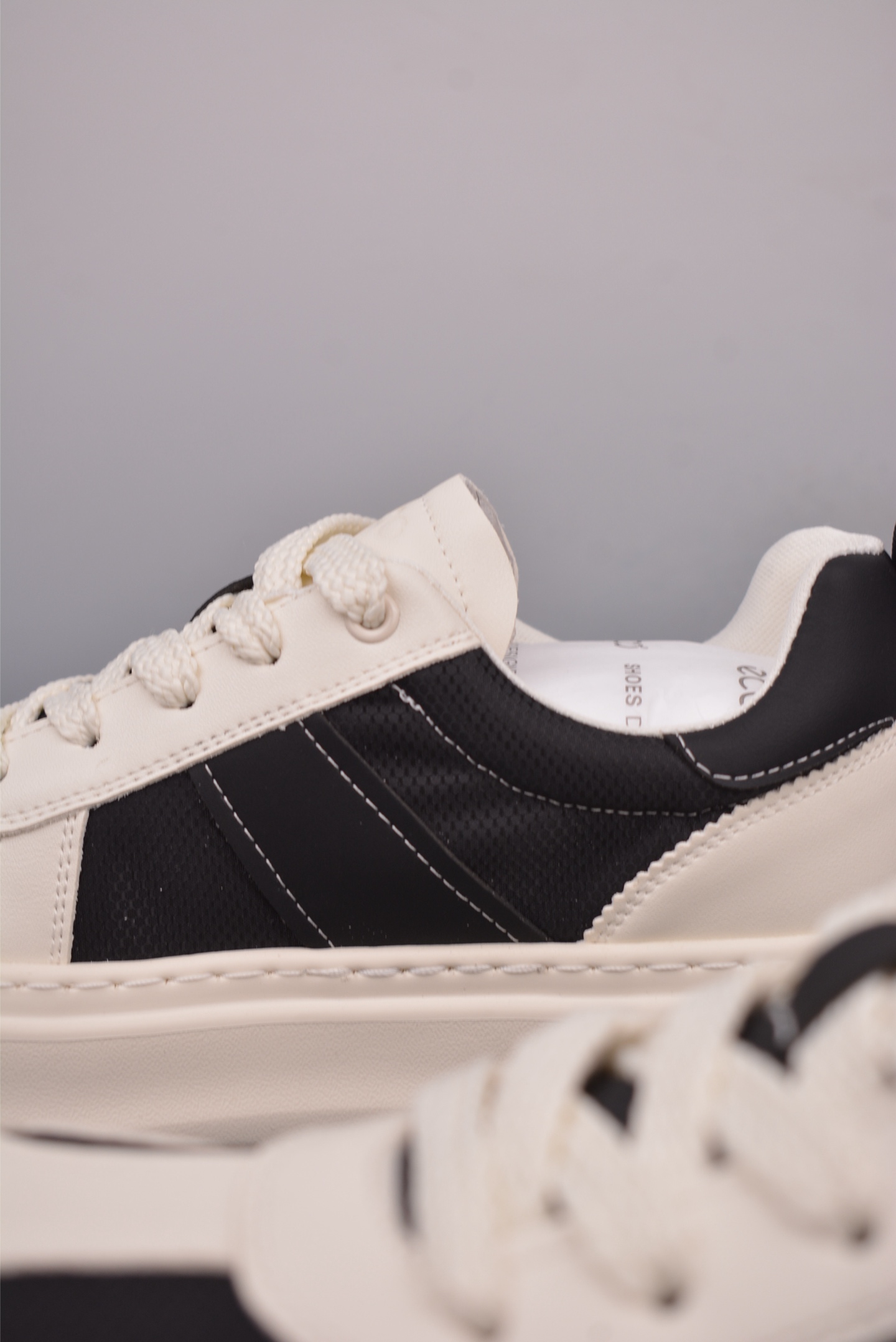 280  ECCO爱步男款休闲鞋  25年新品舒适耐磨平底板鞋   6381002135