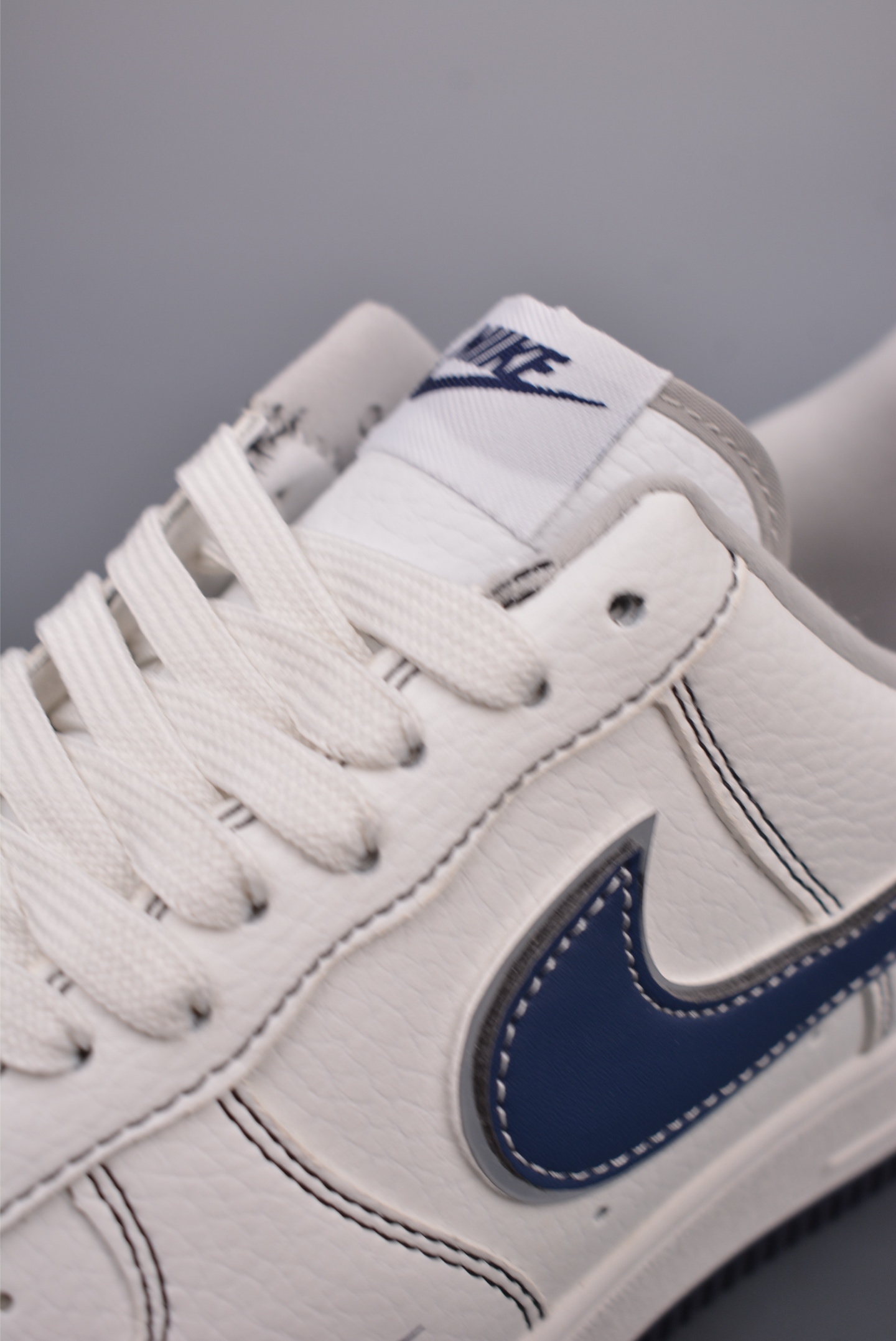 240  Nike Air Force 1 Low 白蓝双色底  DQ6628-151