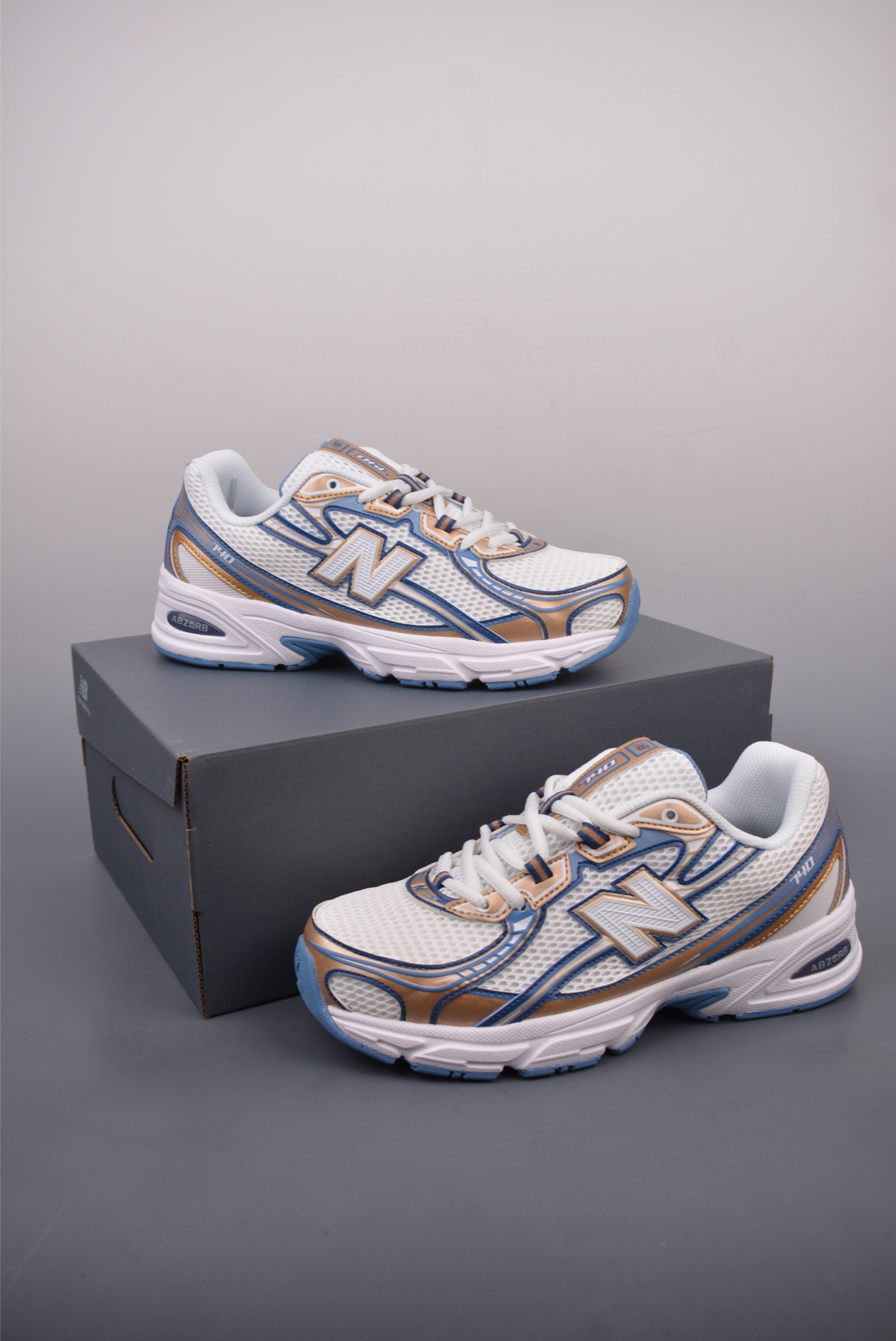 180  New Balance 740系列  复古老爹风休闲运动慢跑鞋 U740HB2