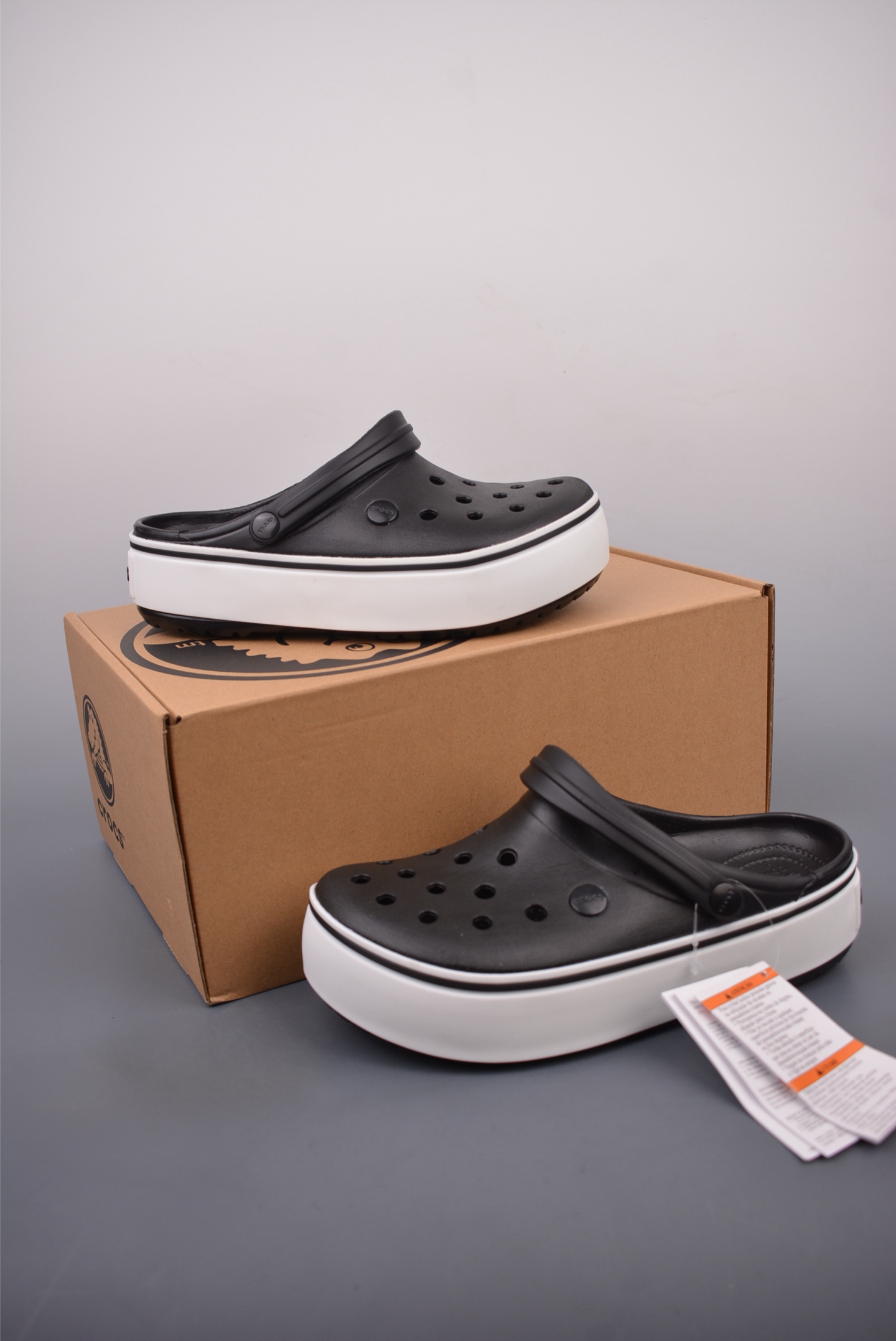 110  广东原厂 Crocs 卡骆驰  经夏季两用沙滩洞洞鞋  146555