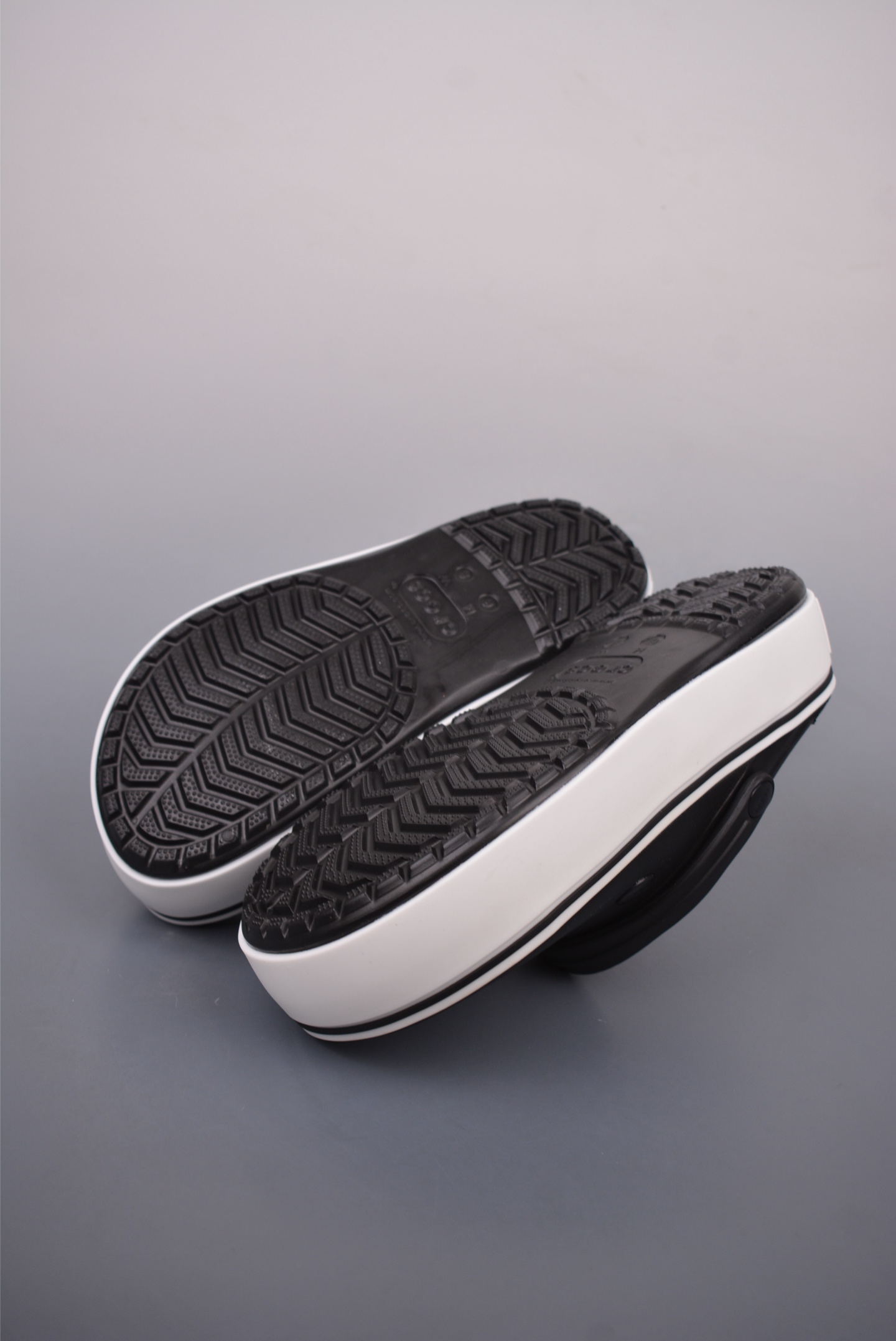 110  广东原厂 Crocs 卡骆驰  经夏季两用沙滩洞洞鞋  146555