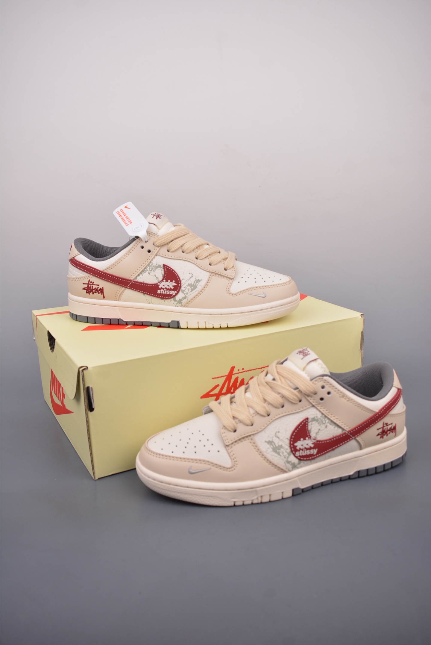 260  Nike SB Dunk Low 斯图西联名 解构抽绳鞋带  JY6988-103
