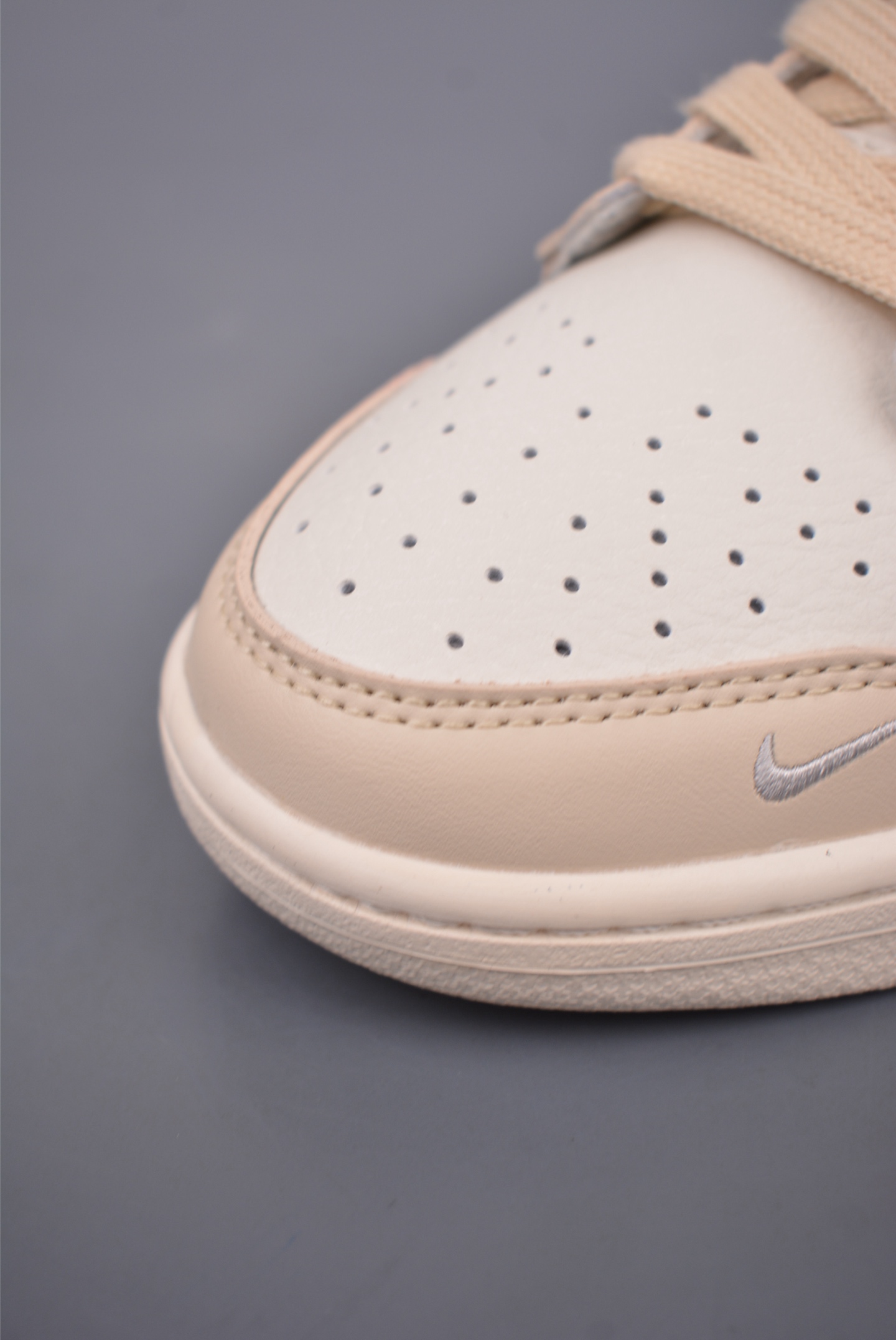260  Nike SB Dunk Low 斯图西联名 解构抽绳鞋带  JY6988-103