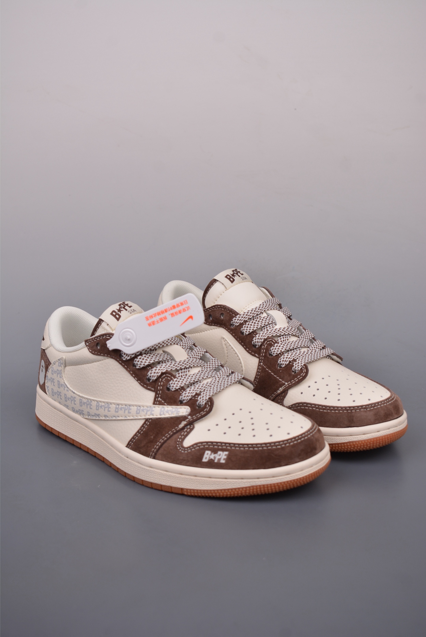 200  Fragment x Travis Scott x 猿人头 Air Jordan 1 Low 三方联名倒钩  XF8698-005
