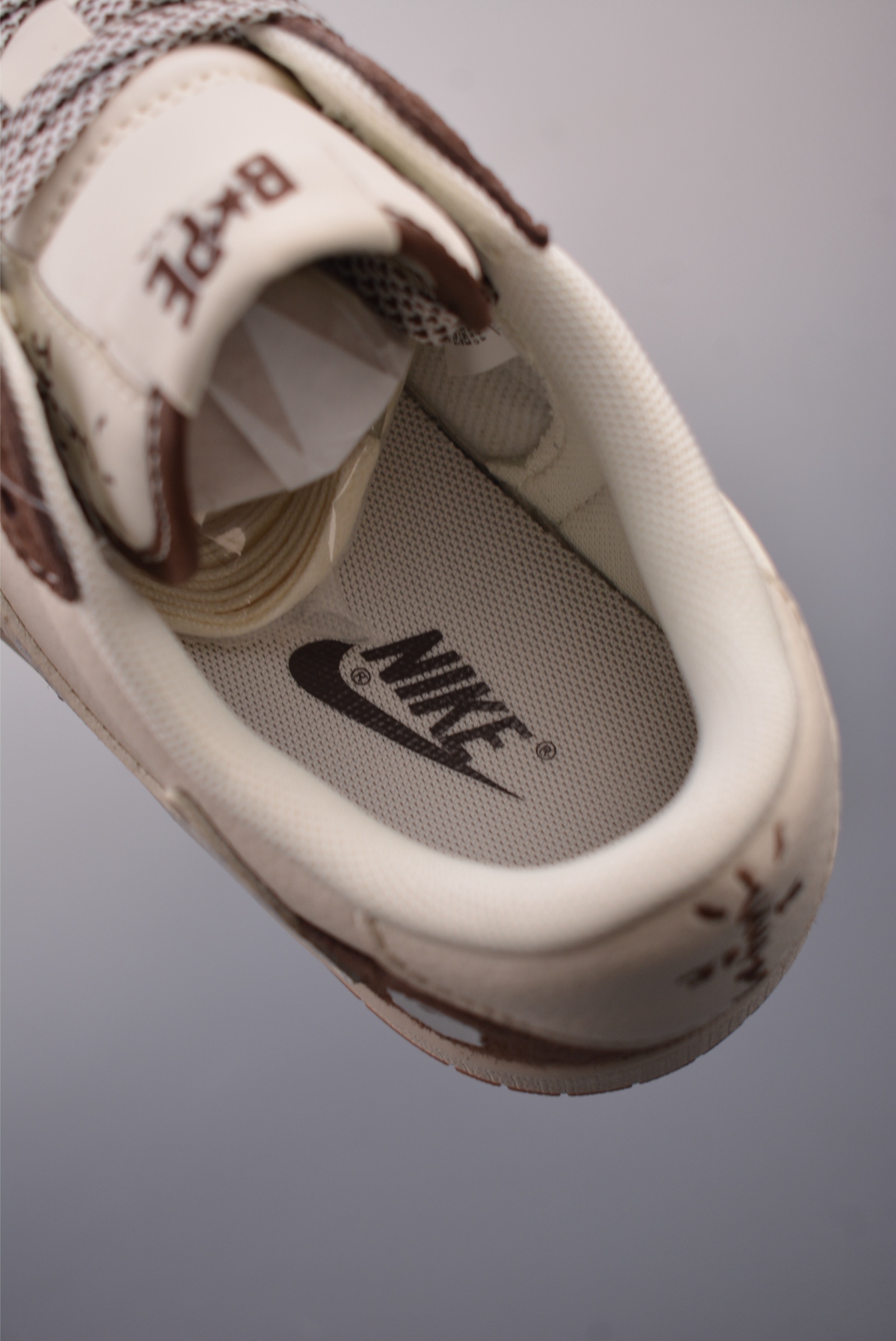 200  Fragment x Travis Scott x 猿人头 Air Jordan 1 Low 三方联名倒钩  XF8698-005