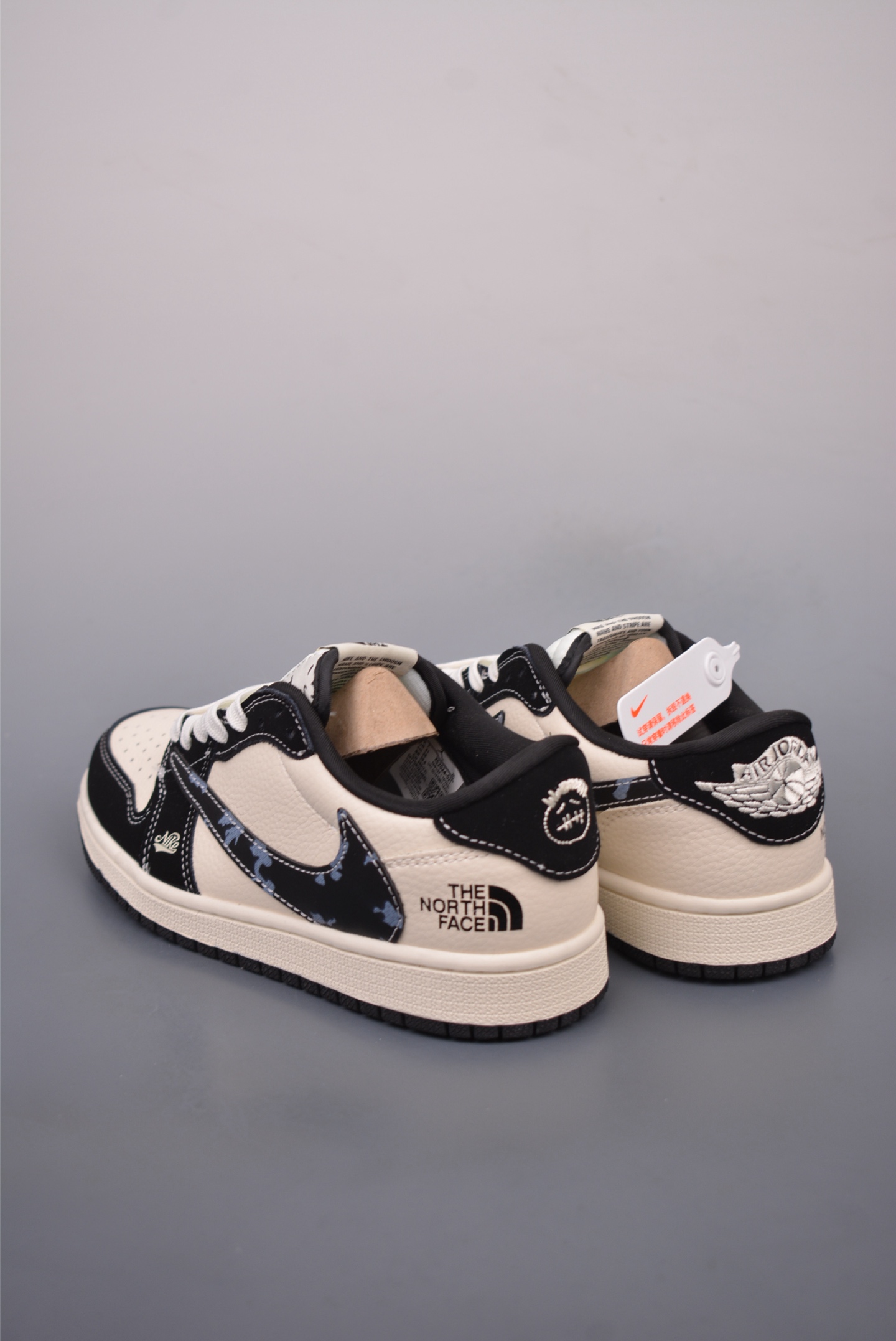 280  Fragment x Travis Scott x 北面 Air Jordan 1 Low 三方联名倒钩  XS2024-021