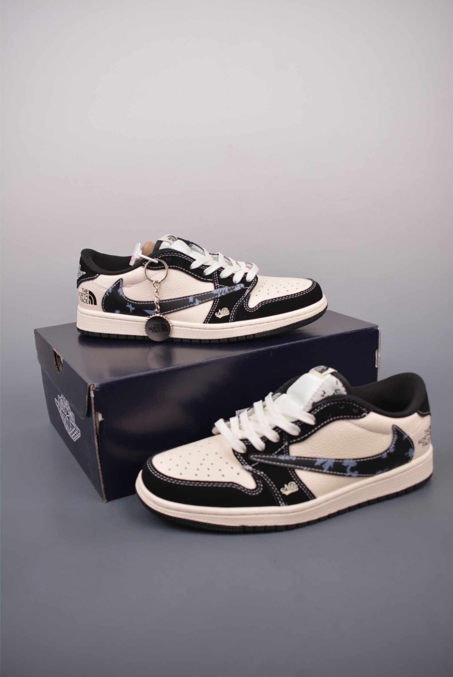 280  Fragment x Travis Scott x 北面 Air Jordan 1 Low 三方联名倒钩  XS2024-021
