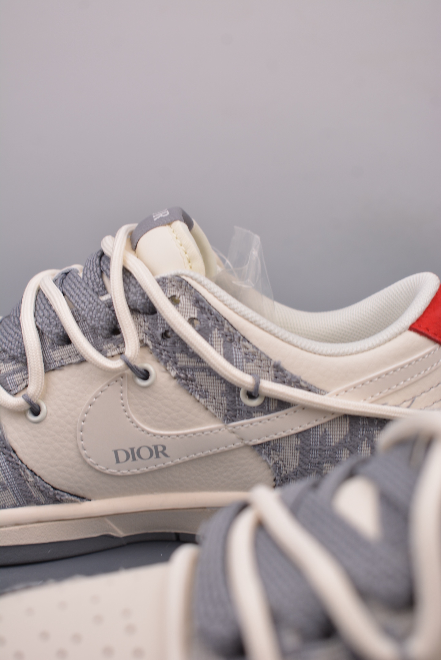 300  Nike SB Dunk Low Dior联名 解构抽绳鞋带  SJ2068-316