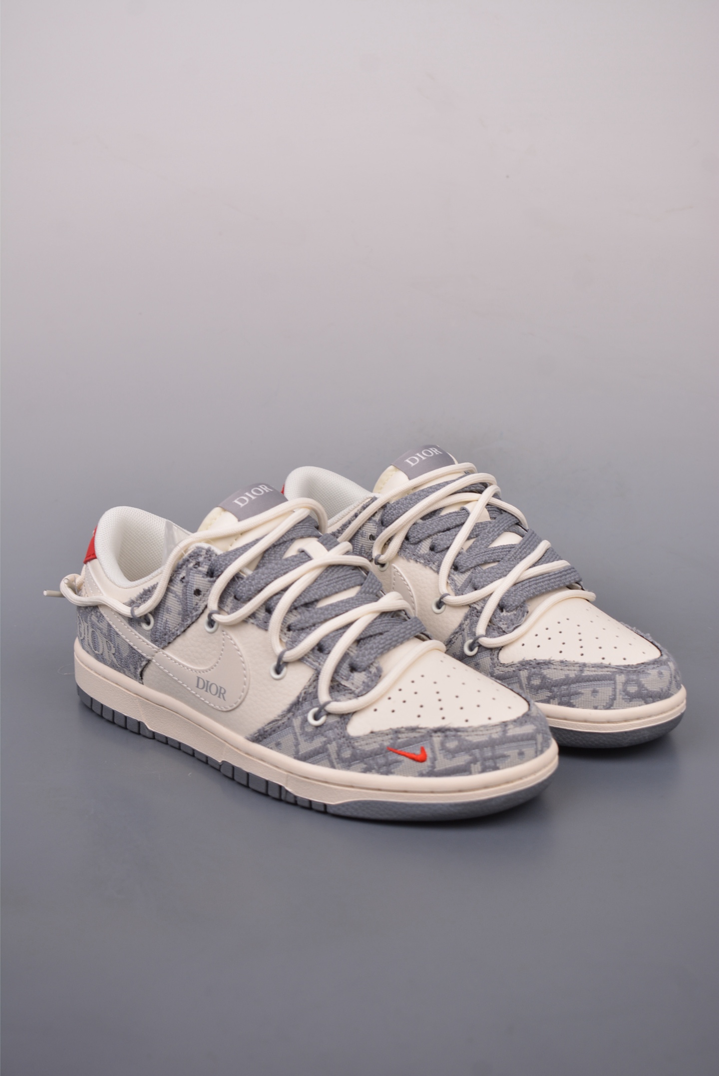 300  Nike SB Dunk Low Dior联名 解构抽绳鞋带  SJ2068-316