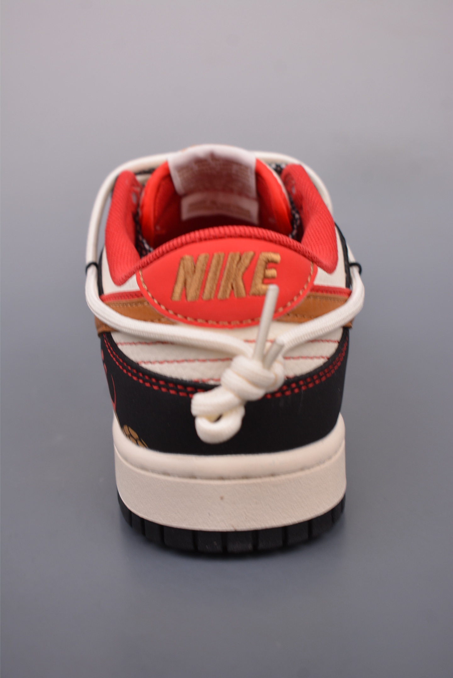 300  Nike SB Dunk Low 蛇年限定 解构抽绳鞋带  SJ2068-312