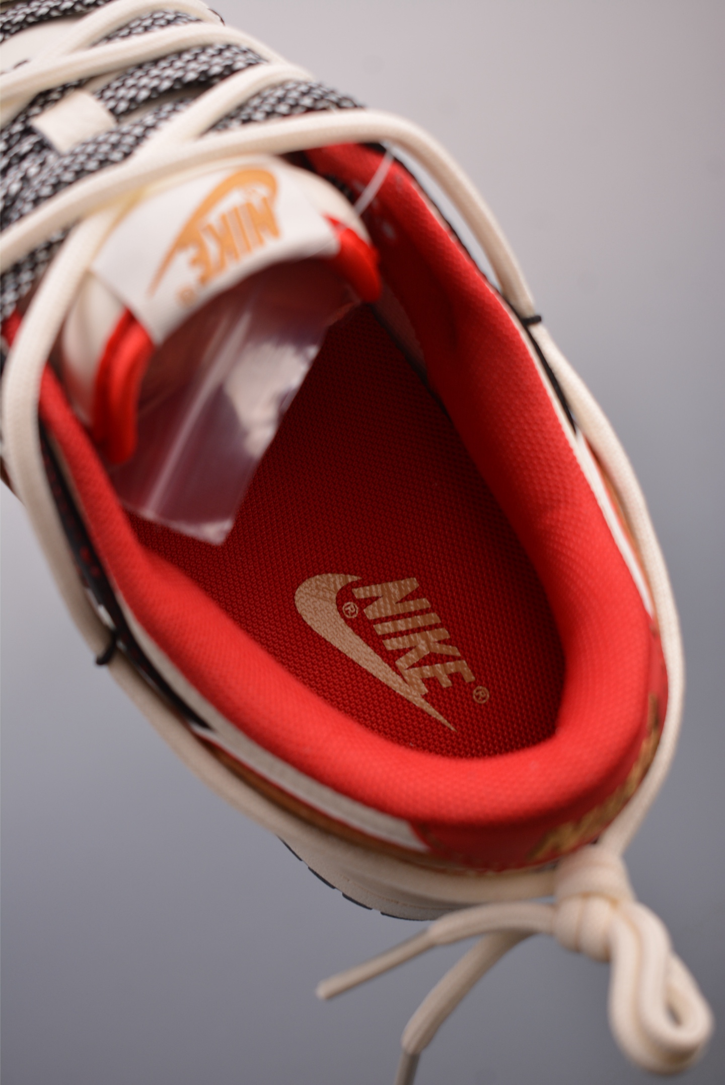300  Nike SB Dunk Low 蛇年限定 解构抽绳鞋带  SJ2068-312
