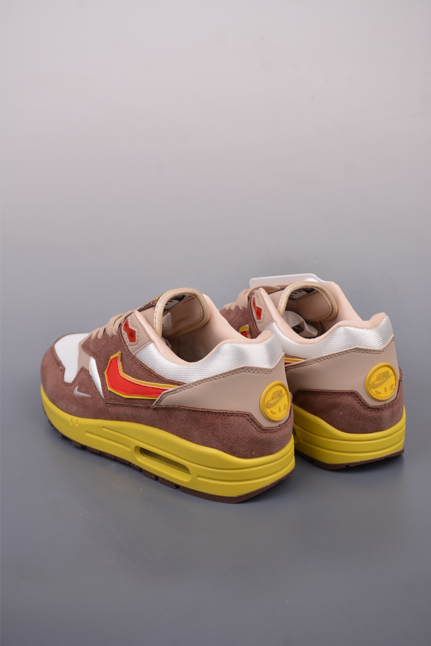 220  Nike Air Max 1 复刻拼接 纯原版本 复古休闲跑步鞋  HV5776-200