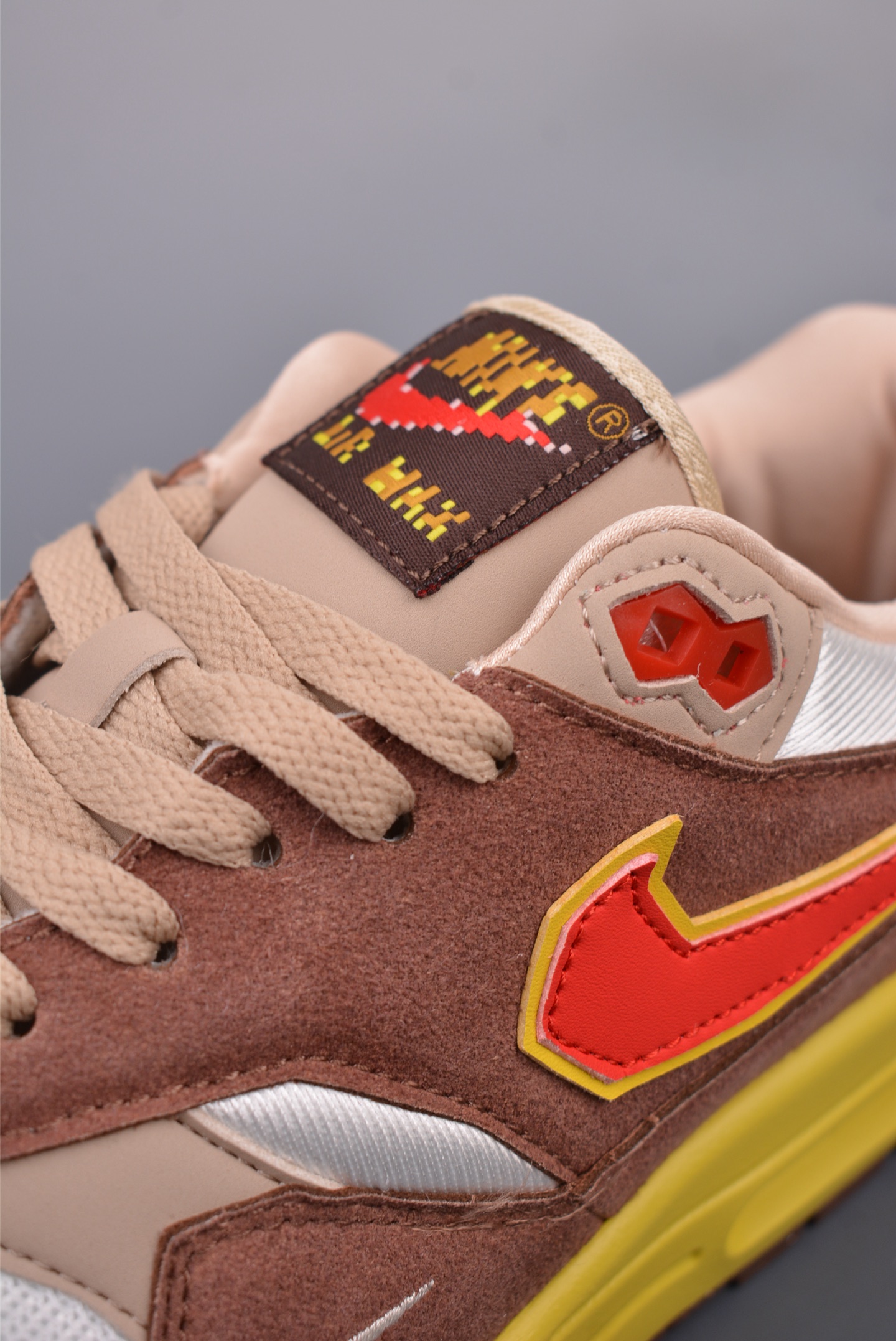 220  Nike Air Max 1 复刻拼接 纯原版本 复古休闲跑步鞋  HV5776-200