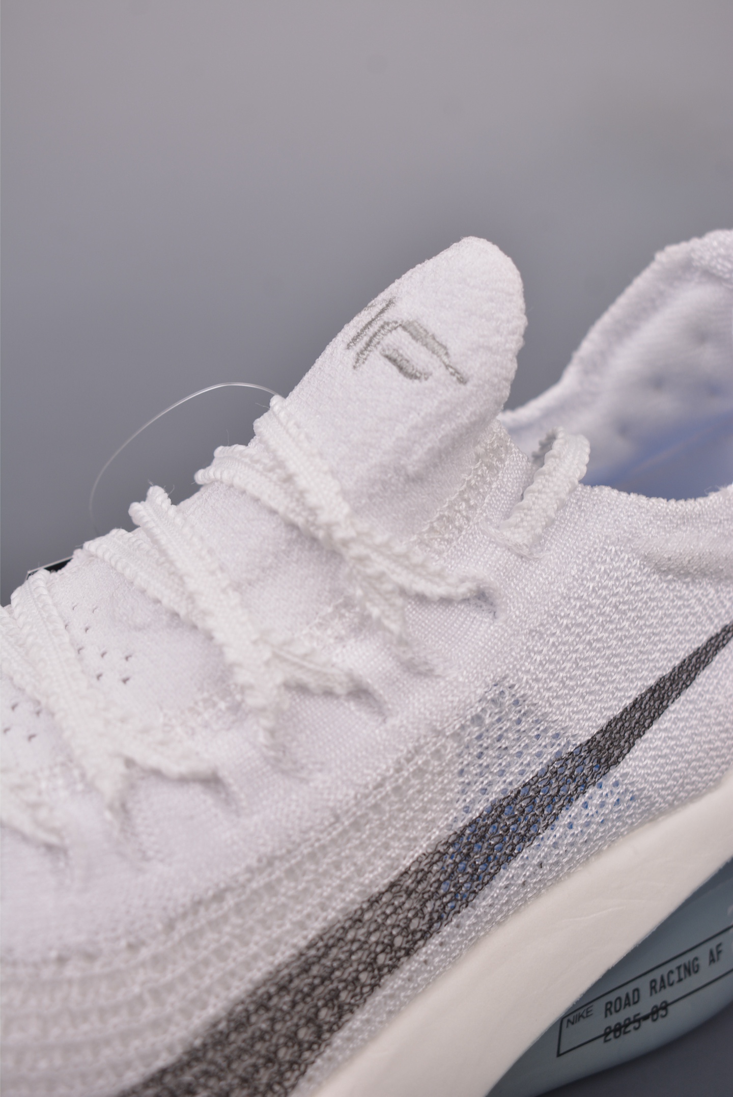 260  NK Air Zoom Alphafly NEXT% 3 2025 减震马拉松跑步鞋 FD8311-101