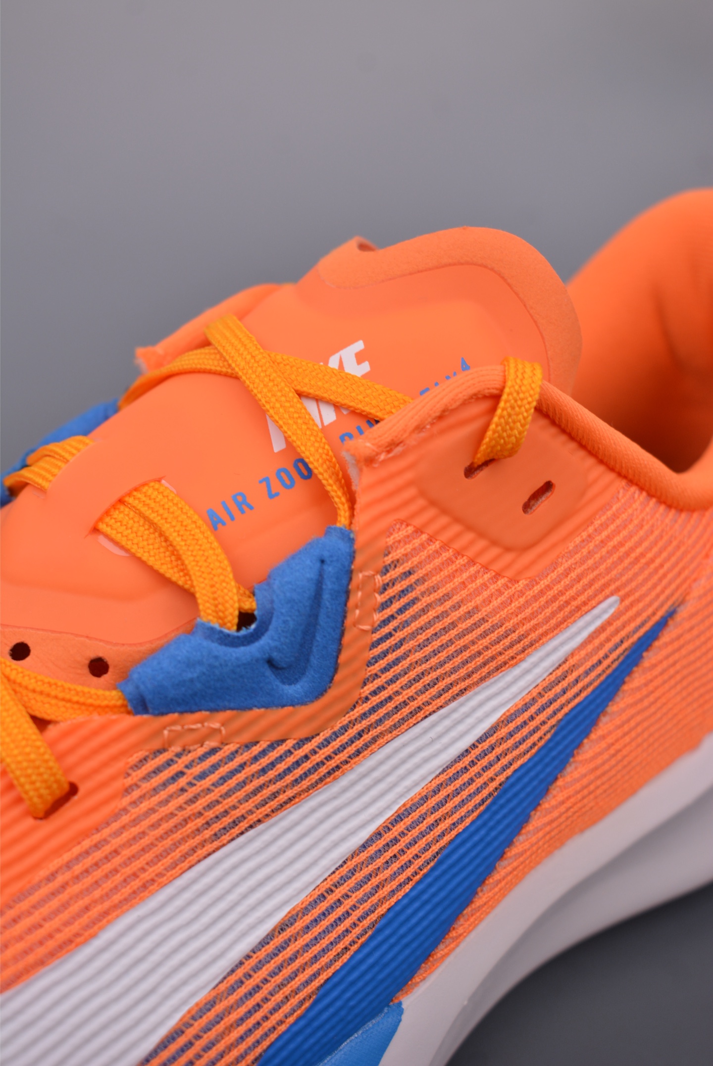 180  NIKE Zoom Rival Fly 4  耐克超弹轻盈跑步鞋   FV6040-800