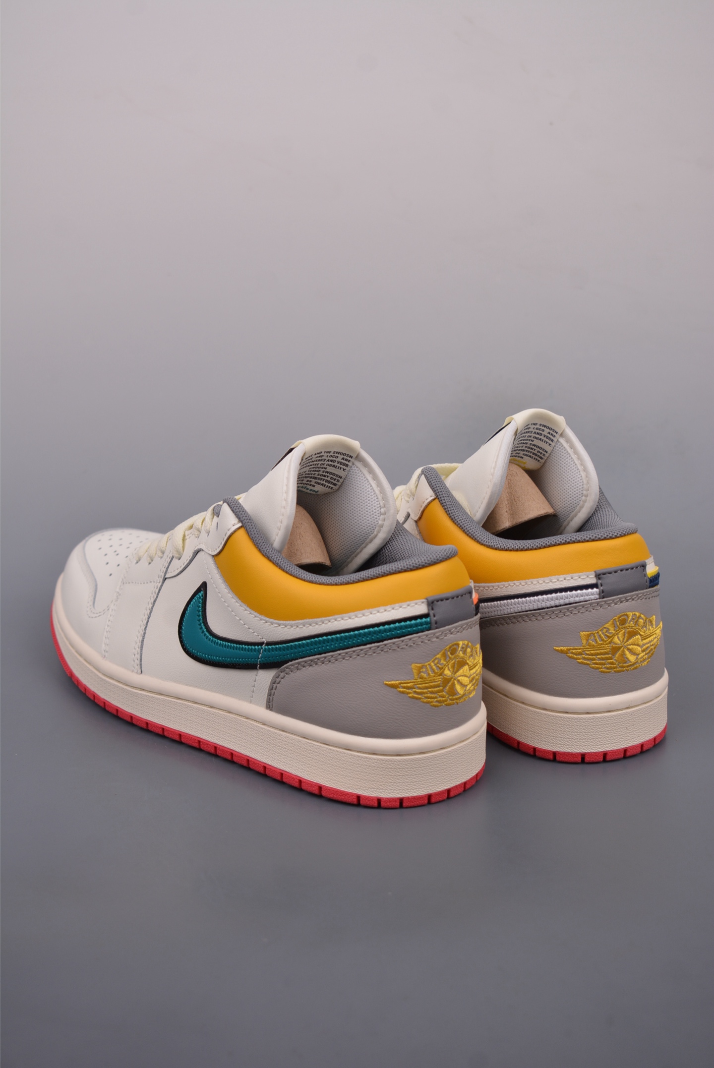240  原装裸鞋级 市面最高工艺产物  Air Jordan 1 Low OG“Premium” 复刻四色swoosh 纯原系列 HV4511-133