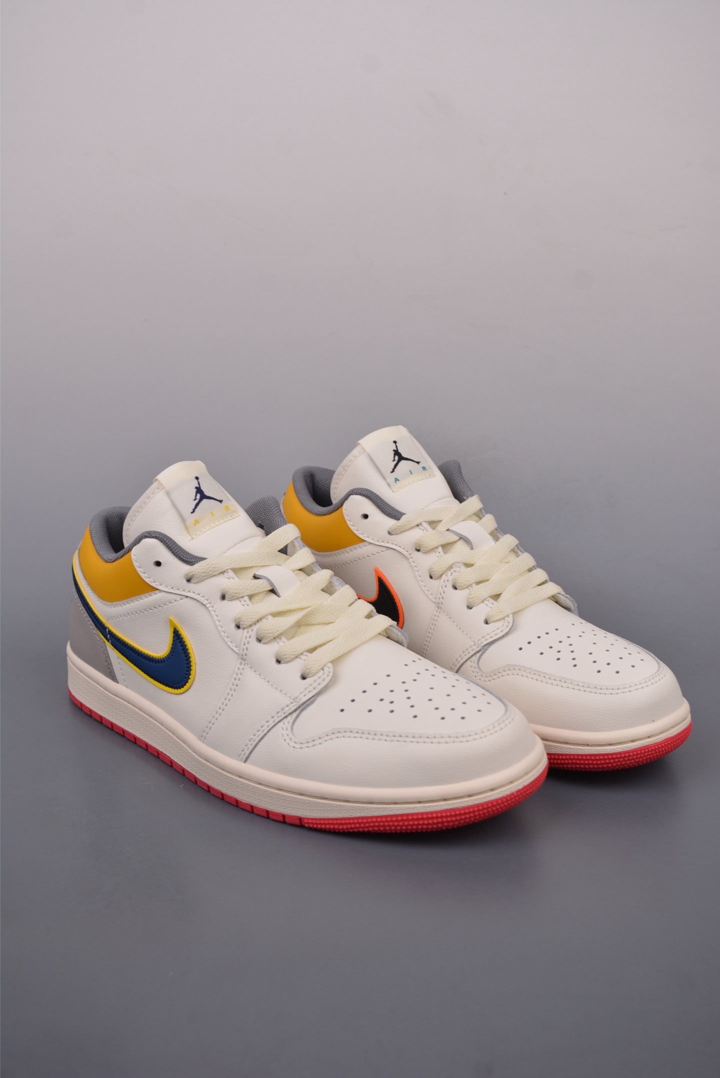 240  原装裸鞋级 市面最高工艺产物  Air Jordan 1 Low OG“Premium” 复刻四色swoosh 纯原系列 HV4511-133