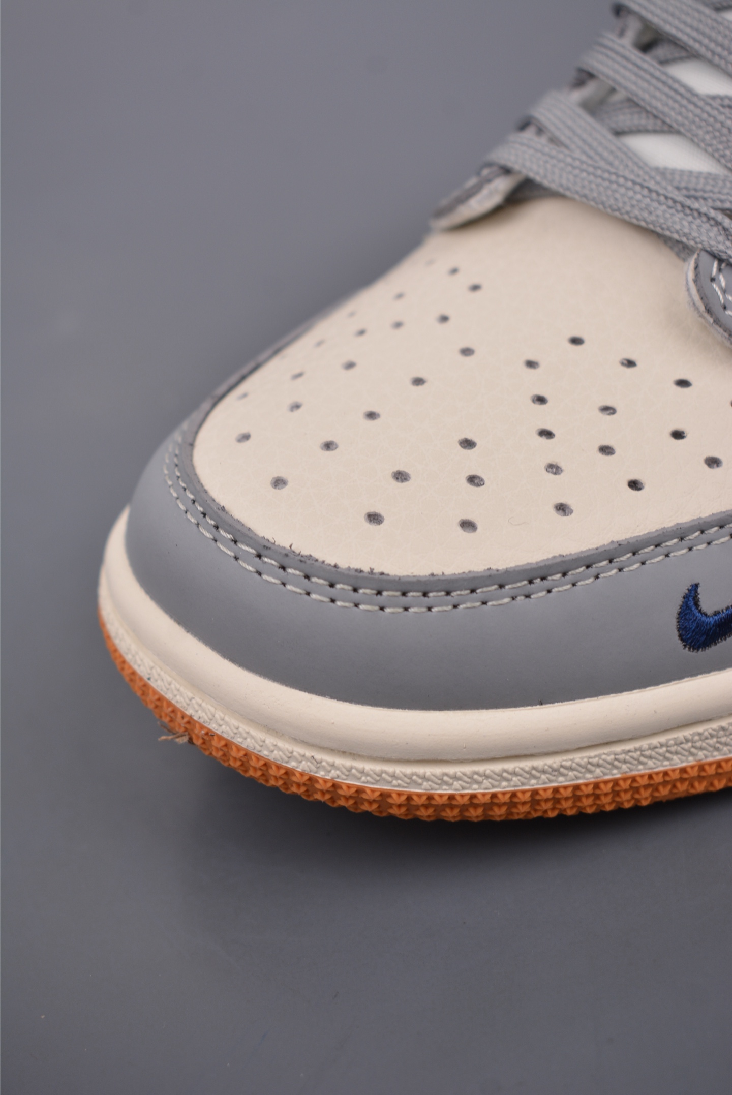 280  Fragment x Travis Scott x 陈冠希 Air Jordan 1 Low 三方联名倒钩  LD2025-005