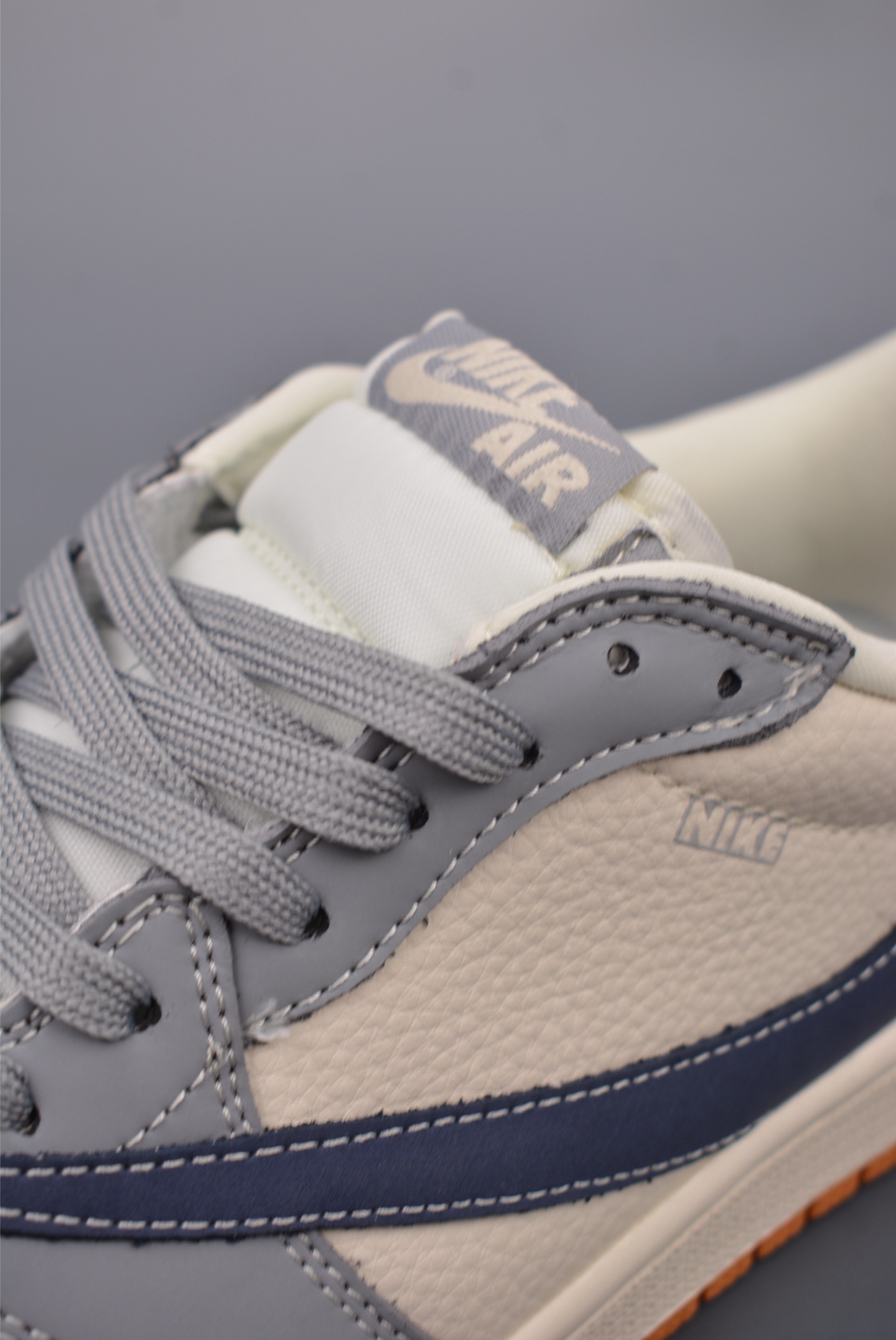 280  Fragment x Travis Scott x 陈冠希 Air Jordan 1 Low 三方联名倒钩  LD2025-005