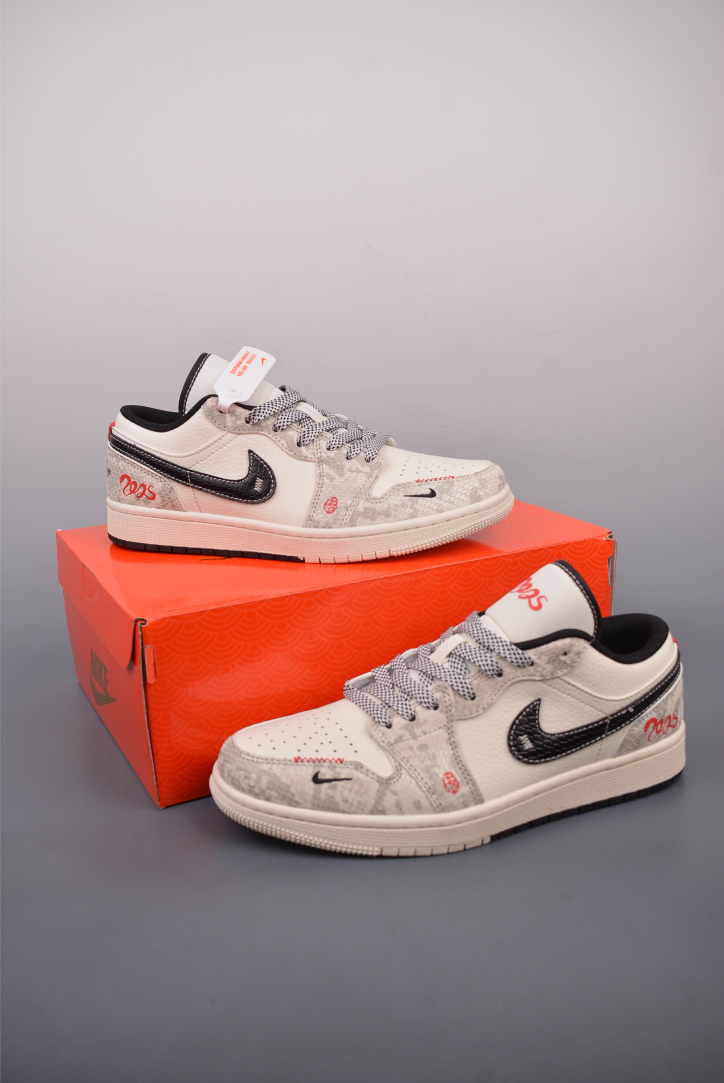 280  Nike Jordan Air Jordan 1 蛇年限定  SJ9950-055