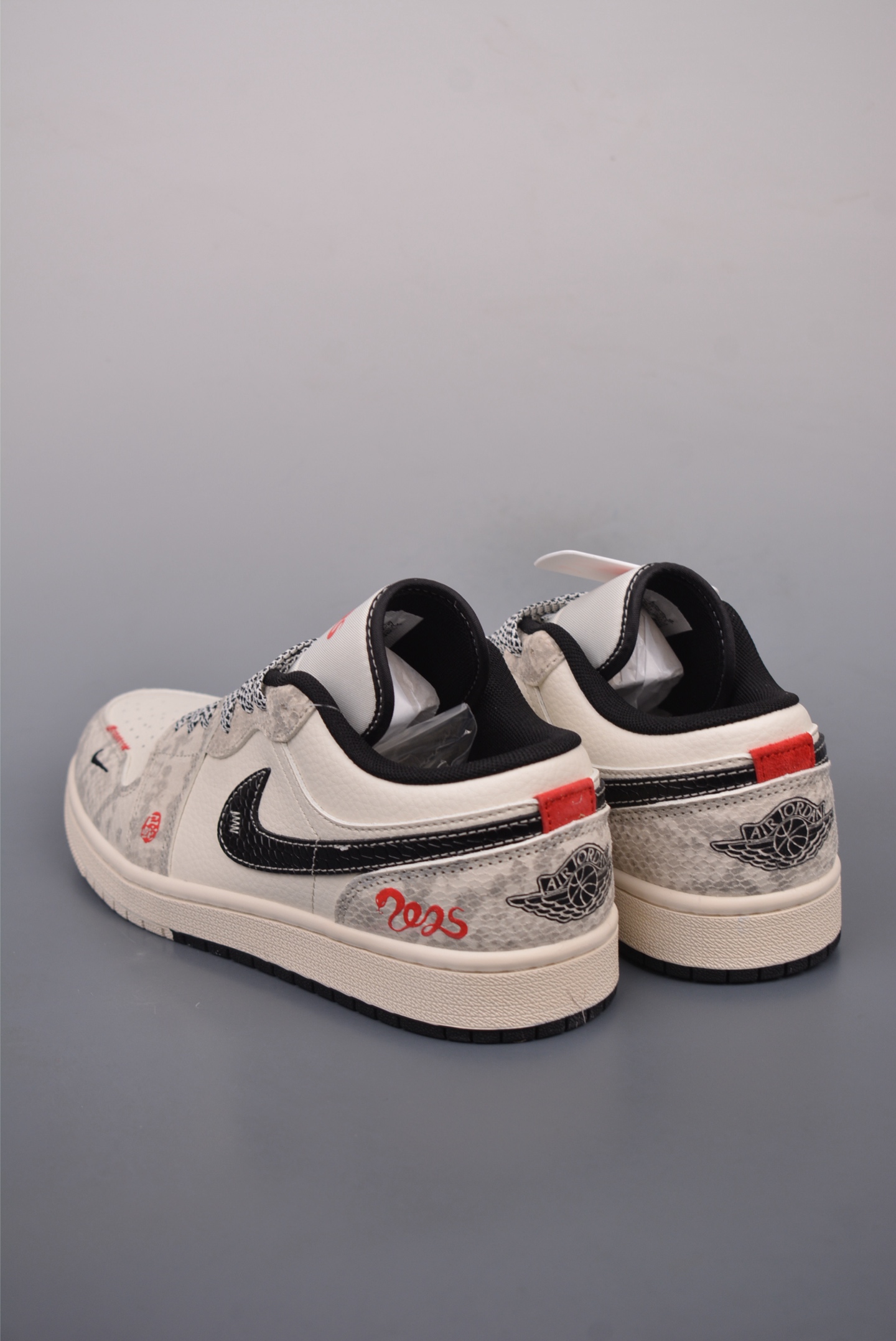 280  Nike Jordan Air Jordan 1 蛇年限定  SJ9950-055