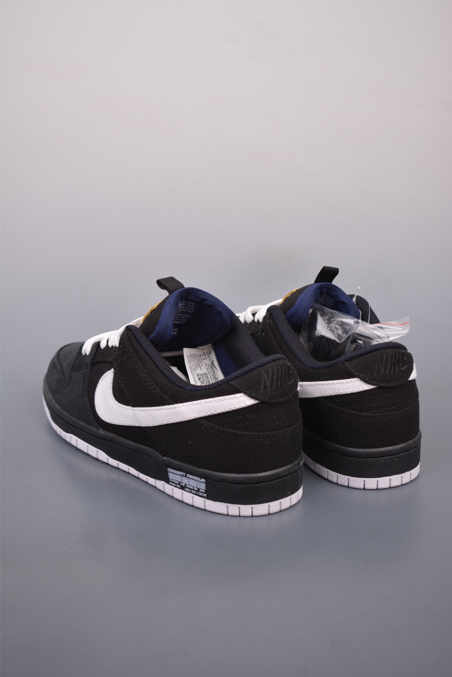 220  Nike SB Dunk Low 黑白帆布 解构抽绳鞋带  DX6775-400