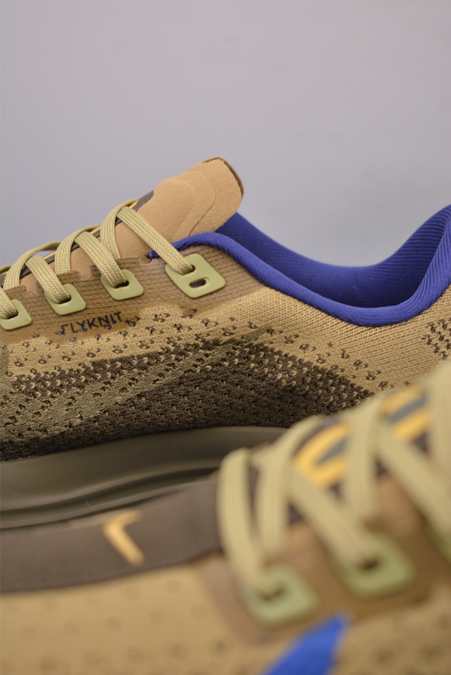 180  Nike REACTX PEGASUS Plus  飞马跑步鞋  HQ3221-325