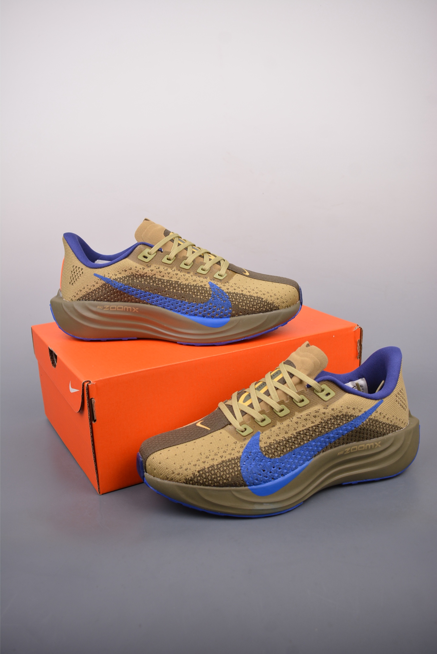 180  Nike REACTX PEGASUS Plus  飞马跑步鞋  HQ3221-325