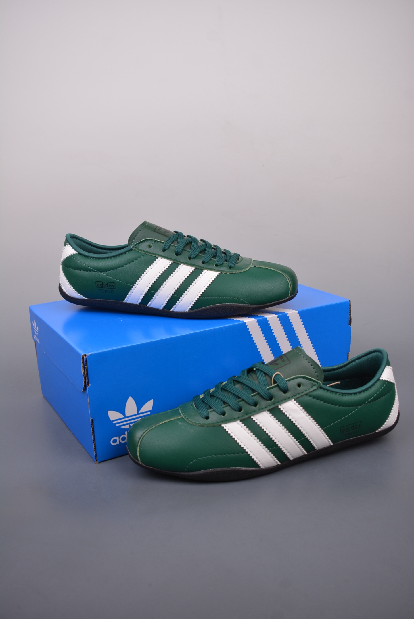 160  阿迪达斯Adidas Originals Tokyo  东京限定系列 复古百搭薄底德训运动T头鞋   JR1270