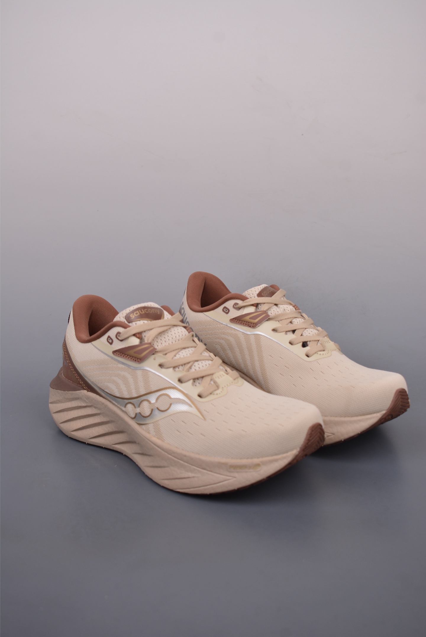 220  Saucony Triumph 22 索康尼胜利22代 旗舰级缓震型跑鞋 S20964-500
