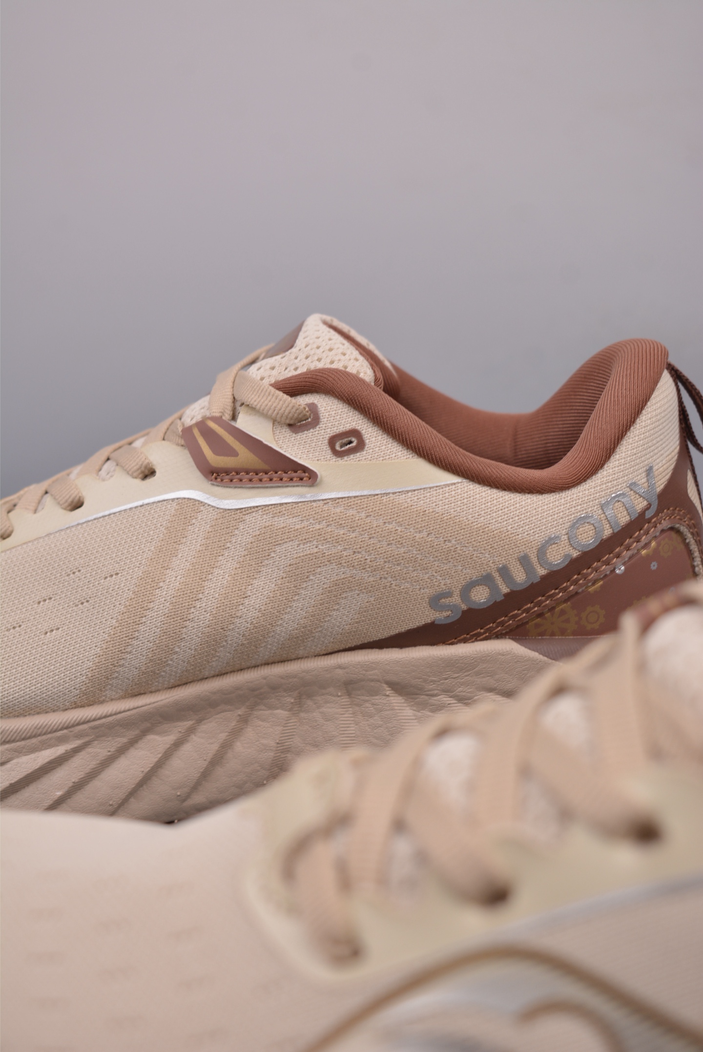 220  Saucony Triumph 22 索康尼胜利22代 旗舰级缓震型跑鞋 S20964-500