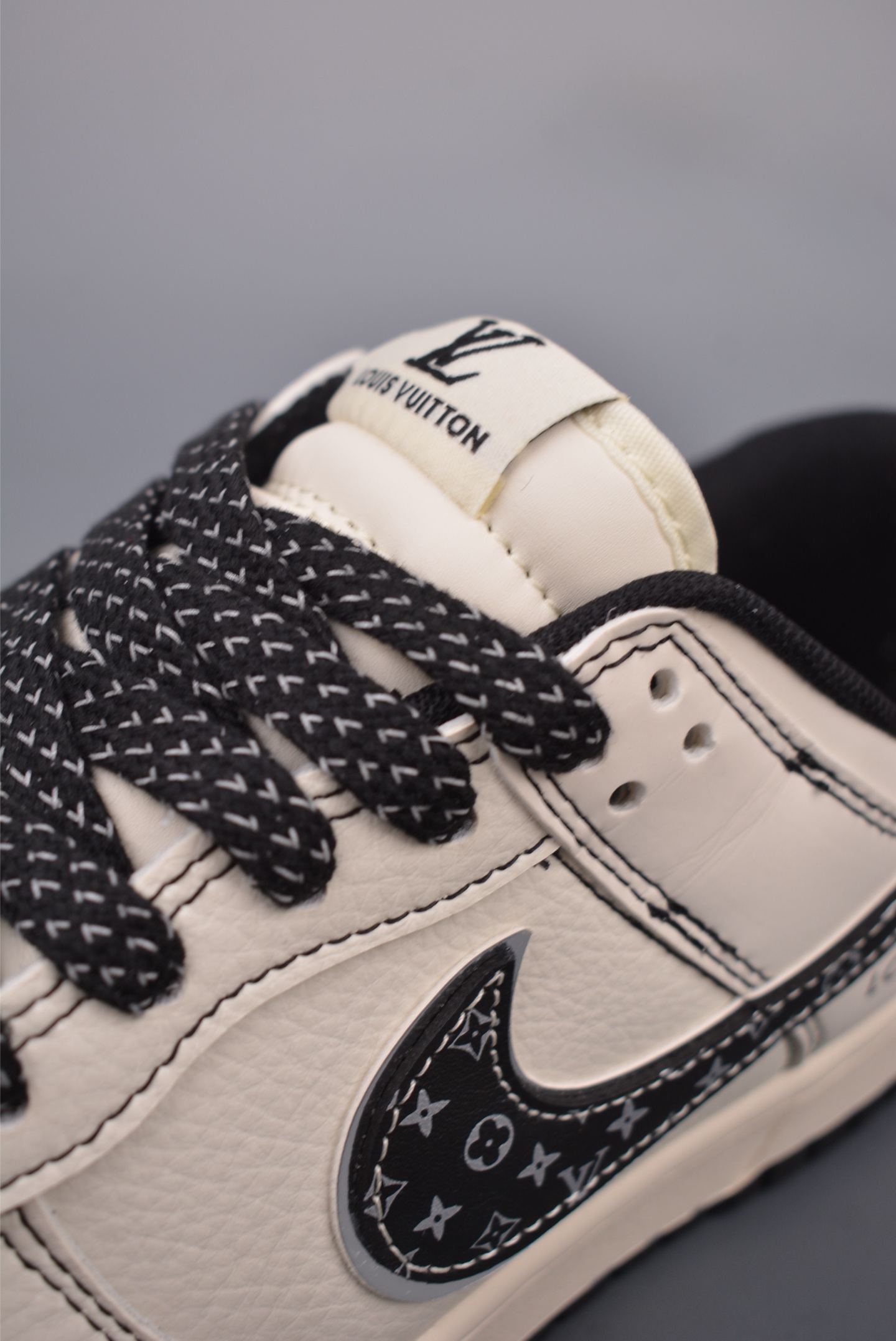 260  Nike SB Dunk Low LV联名 解构抽绳鞋带 JY6988-185